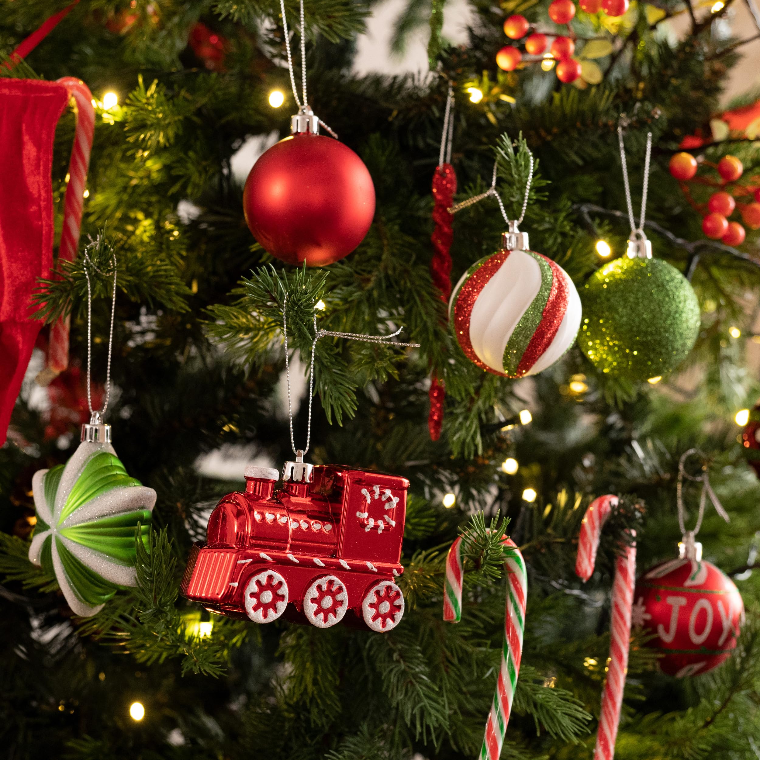 Valery Madelyn Christmas Ornaments Set, 100ct Red Green White Shatterproof Christmas Tree Decorations Variety Ball Ornaments Bul