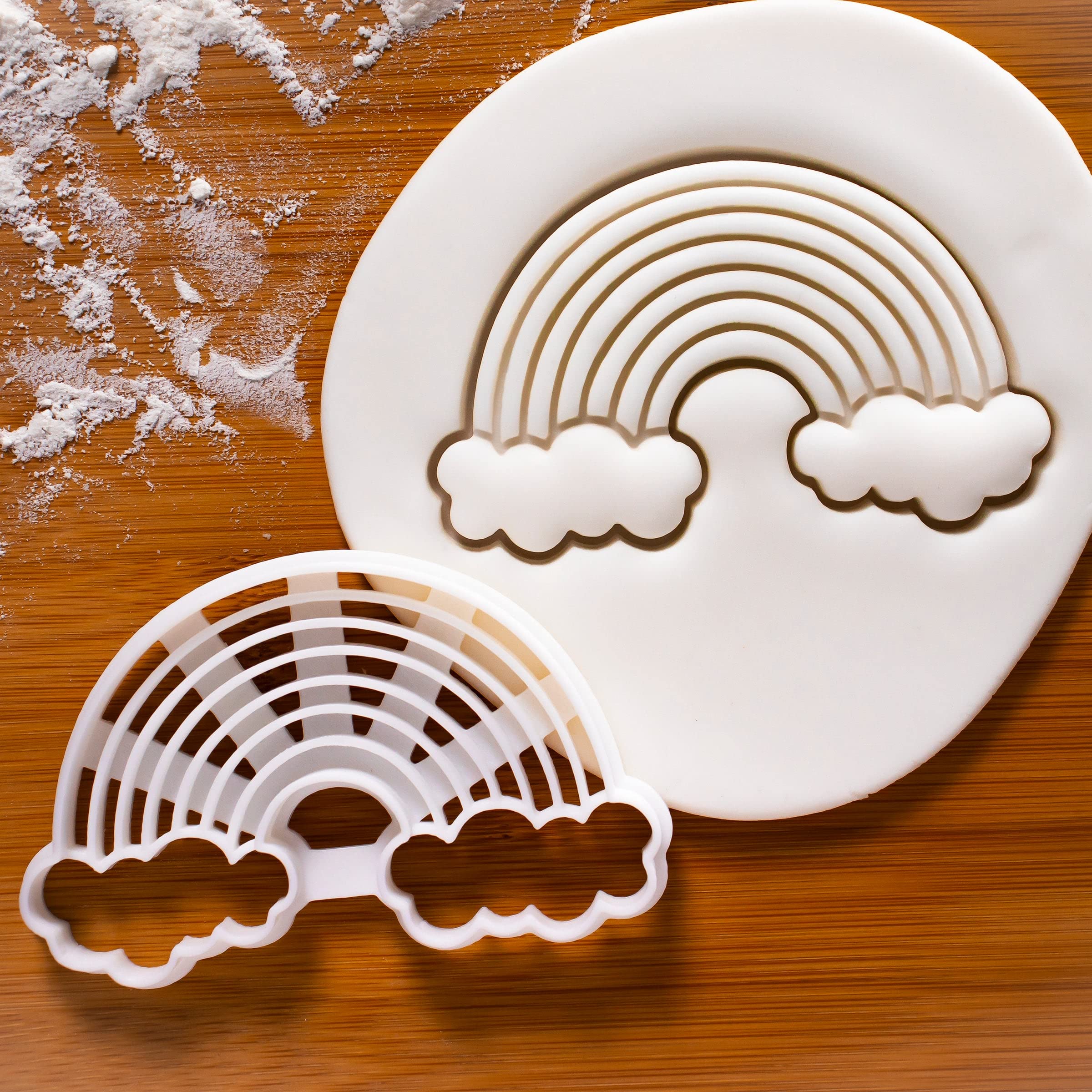 Set Of 2 Rainbow Cookie Cutters (Designs: Kawaii Cloud And Rainbow), 2 Pieces - Bakerlogy