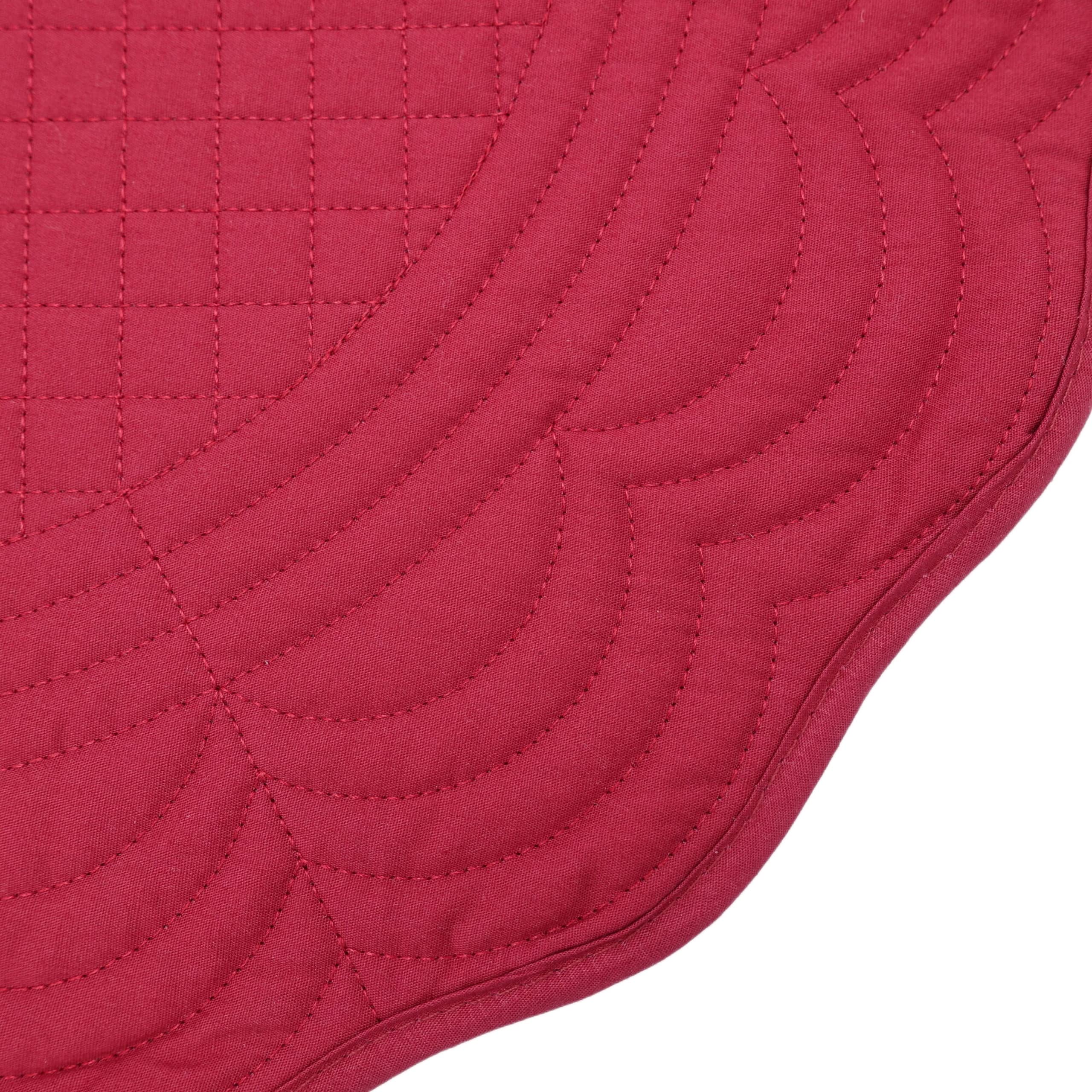 Ivlpha Red Cotton Quilted 16.5 Inch Reversible Round Placemat For Table Heat-Resistant (Pack Of 4)