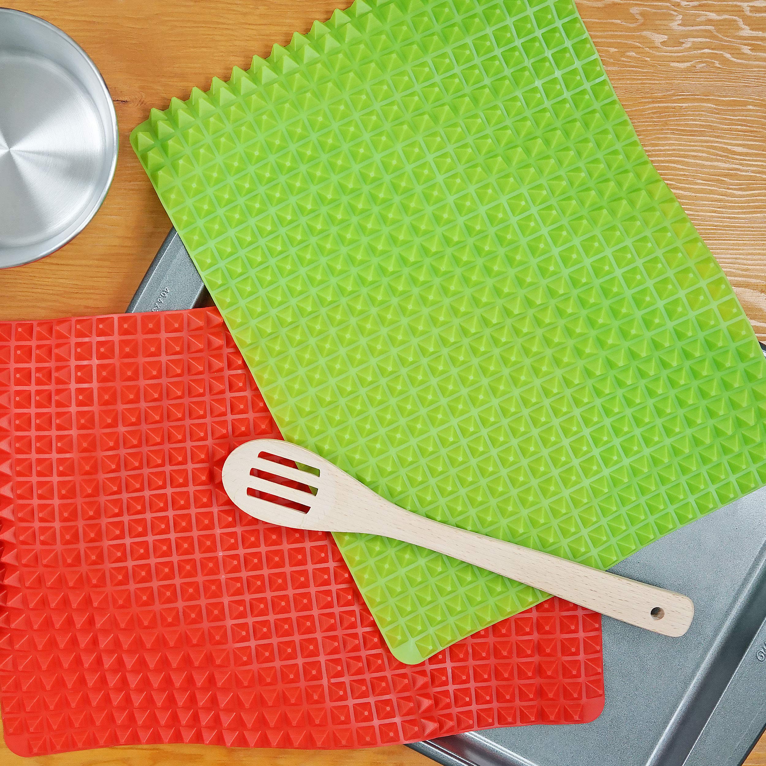 Healthy Homewares Raised Silicone Baking Sheet Non-Stick Cooking Mat Oven Tray Liner, Red And Green, Set Of 2