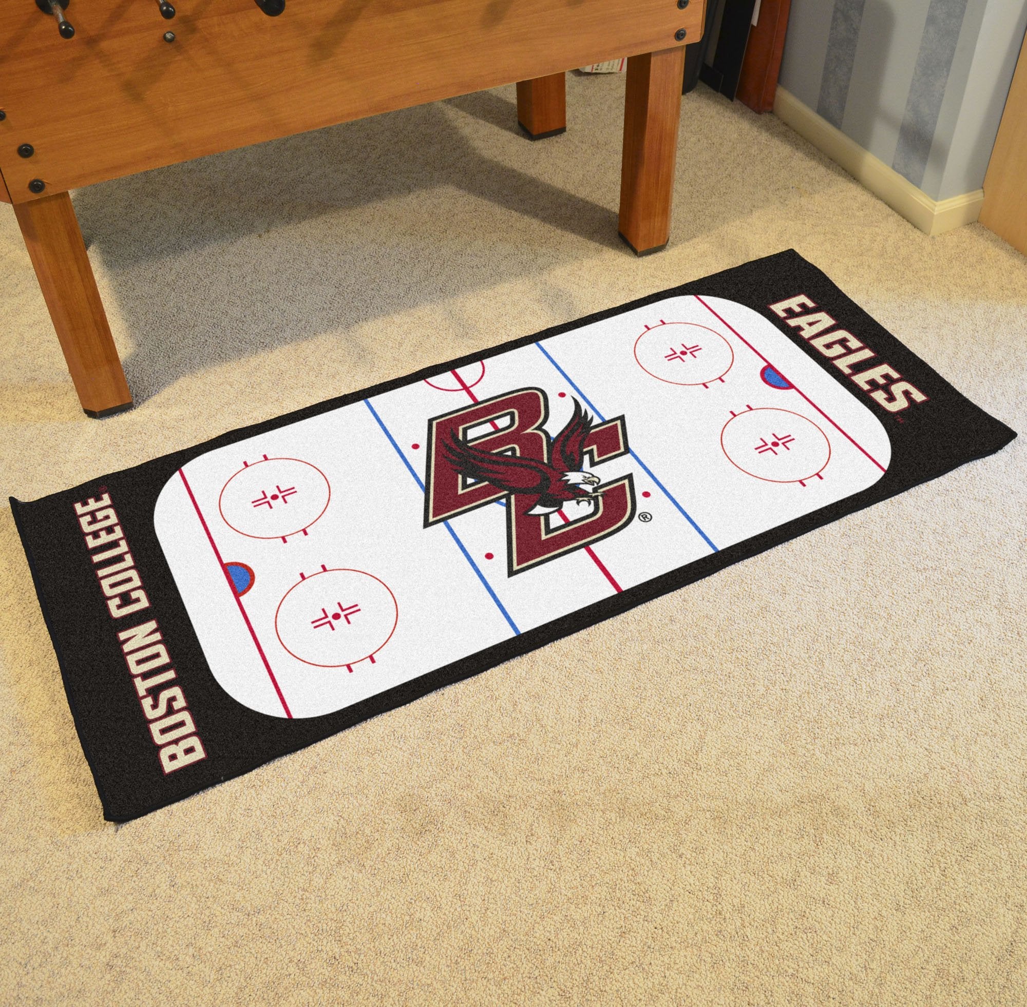 FANMATS 19499 NCAA - Boston College Eagles Rink Runner - 30in. x 72in.