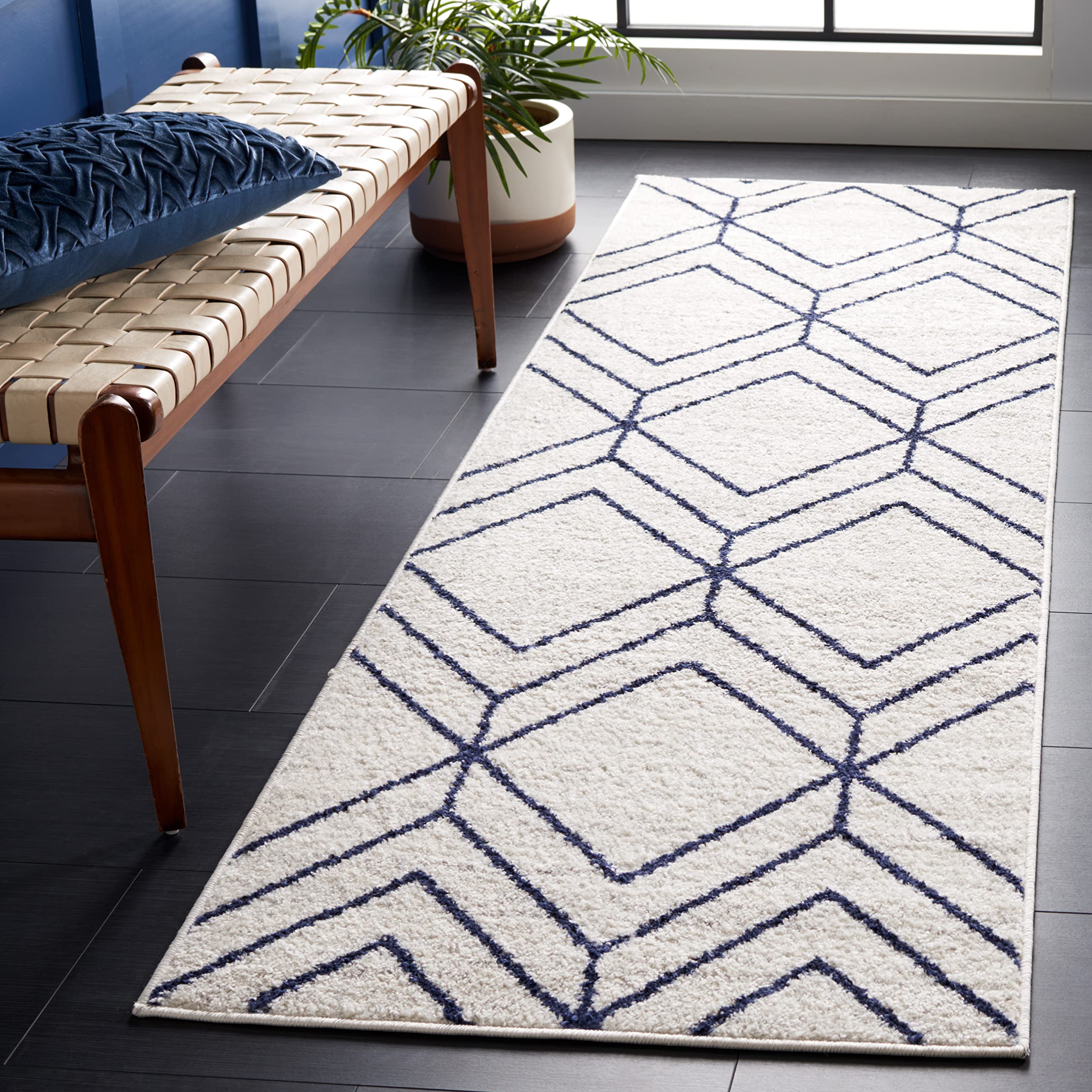 SAFAVIEH Adirondack Collection Runner Rug - 26 x 8, Light Grey & Navy, Modern Geometric Design, Non-Shedding & Easy Care, Idea