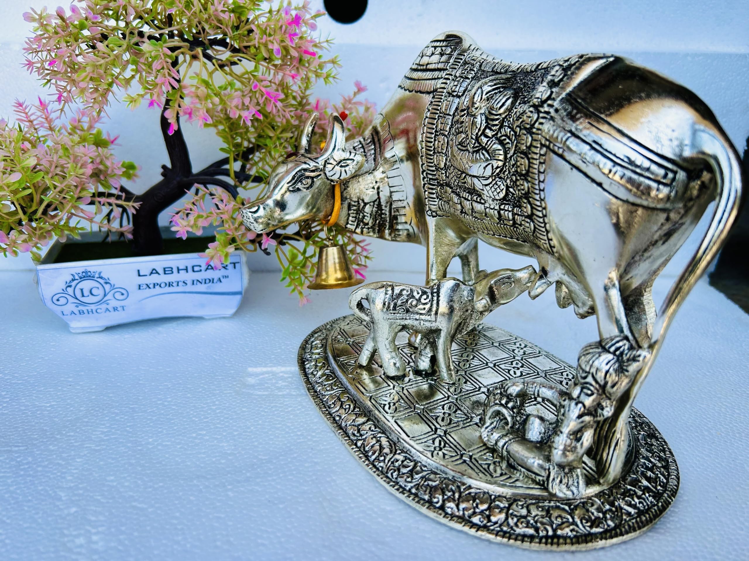 Labhcart Handcrafted Brass Action Golden Kamdhenu Cow With Calf,Vastu Gau Mata Idol,Spiritual Vastu Nandi Pooja Figurine Sculptu