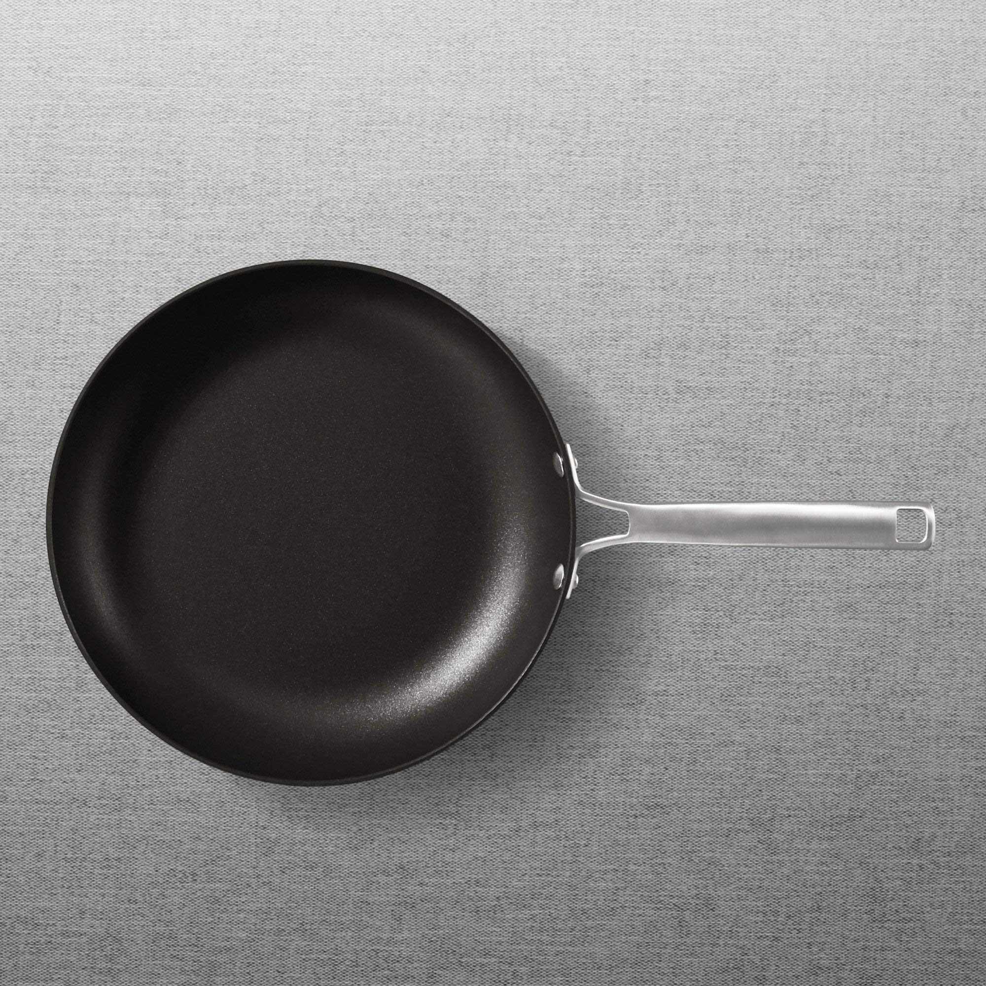 Calphalon 1934221 Classic Nonstick Omelet Fry Pan, 12, Grey