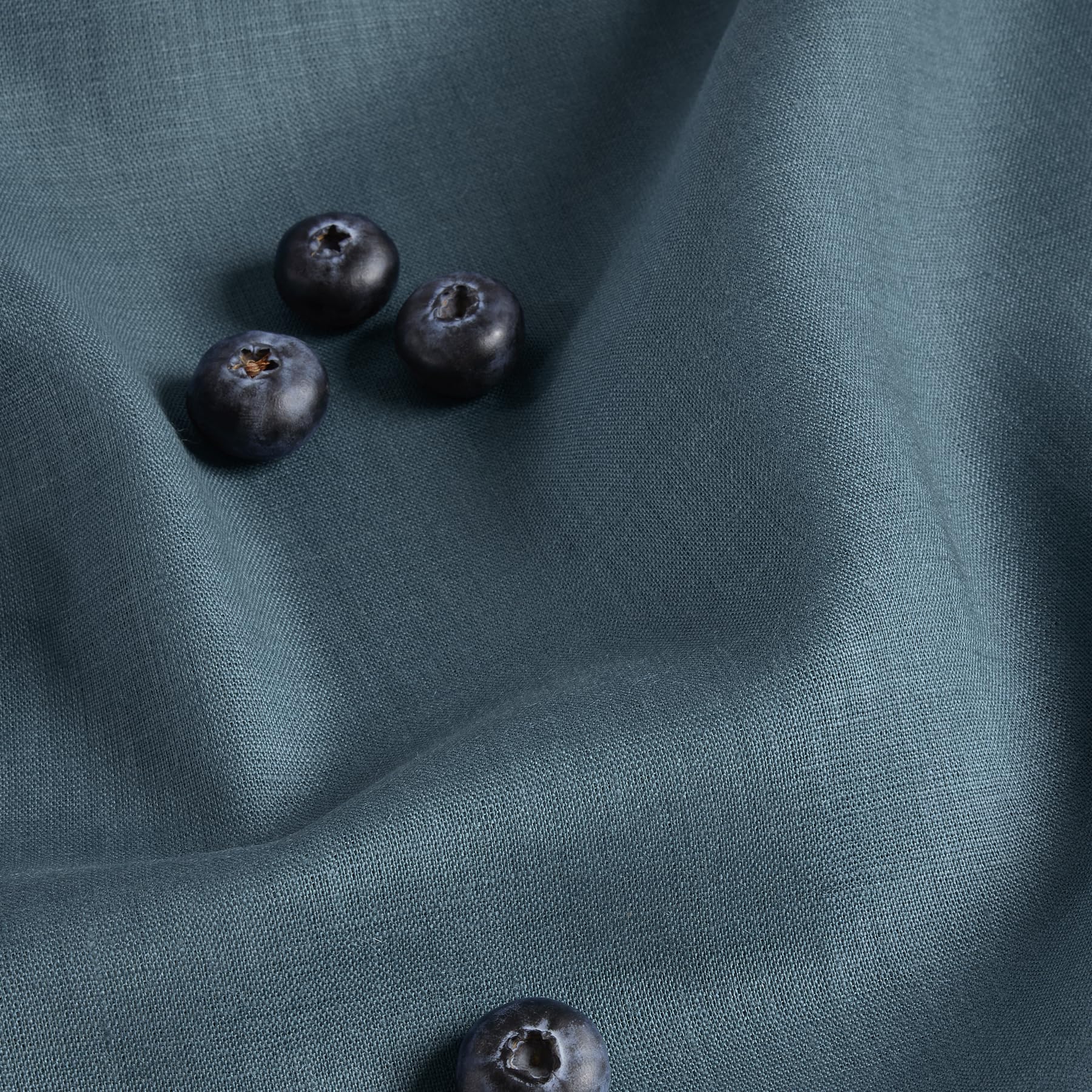 Solino Home Linen Placemats 19'' L X 14'' W Inch - 100% Pure Linen Peacock Blue Cloth Placemats Set Of 4 - Fete, Washable Fabric