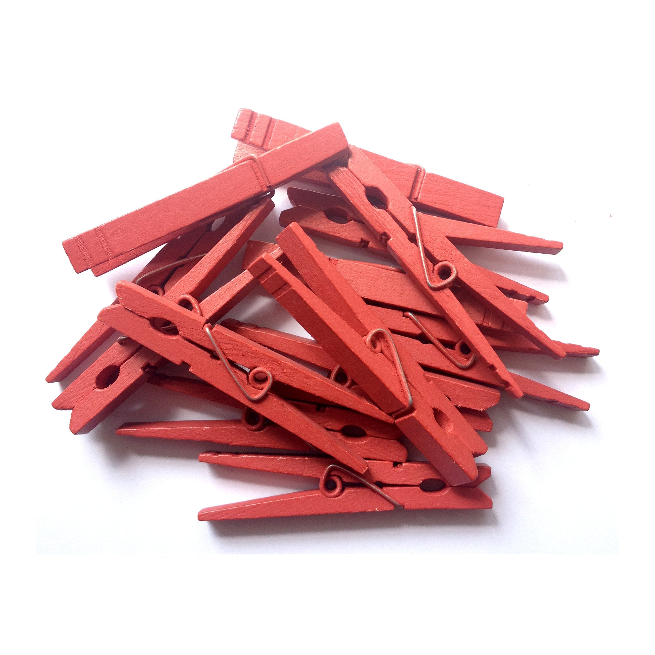 LWR CRAFTS Wooden Large Clothespins 3-5/16 '' 8.4cm 30 Pieces Per Pack (Red)
