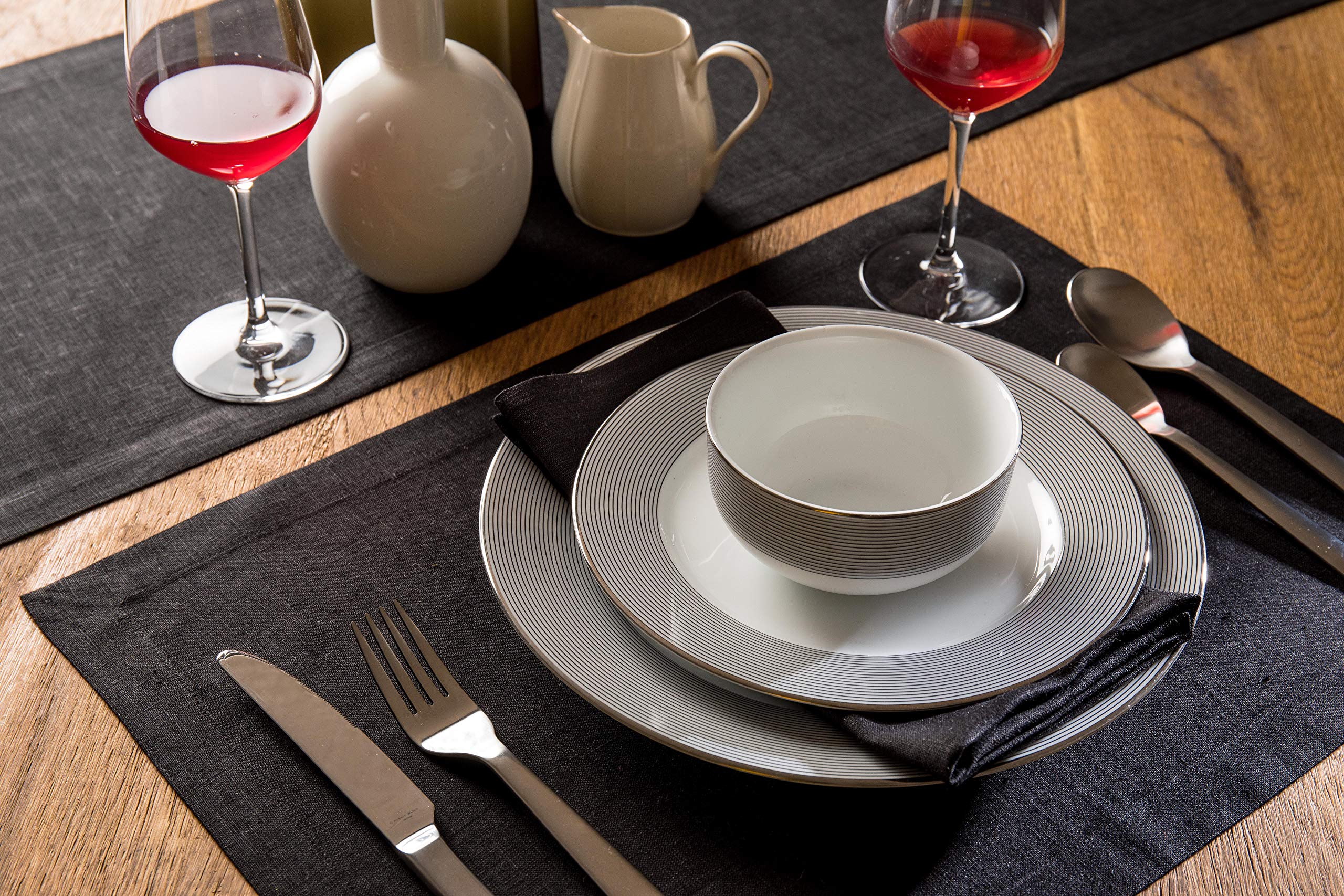 Solino Home Linen Placemats 19'' L X 14'' W Inch - 100% Pure Linen Black Cloth Placemats Set Of 4 - Fete, Washable Fabric Place