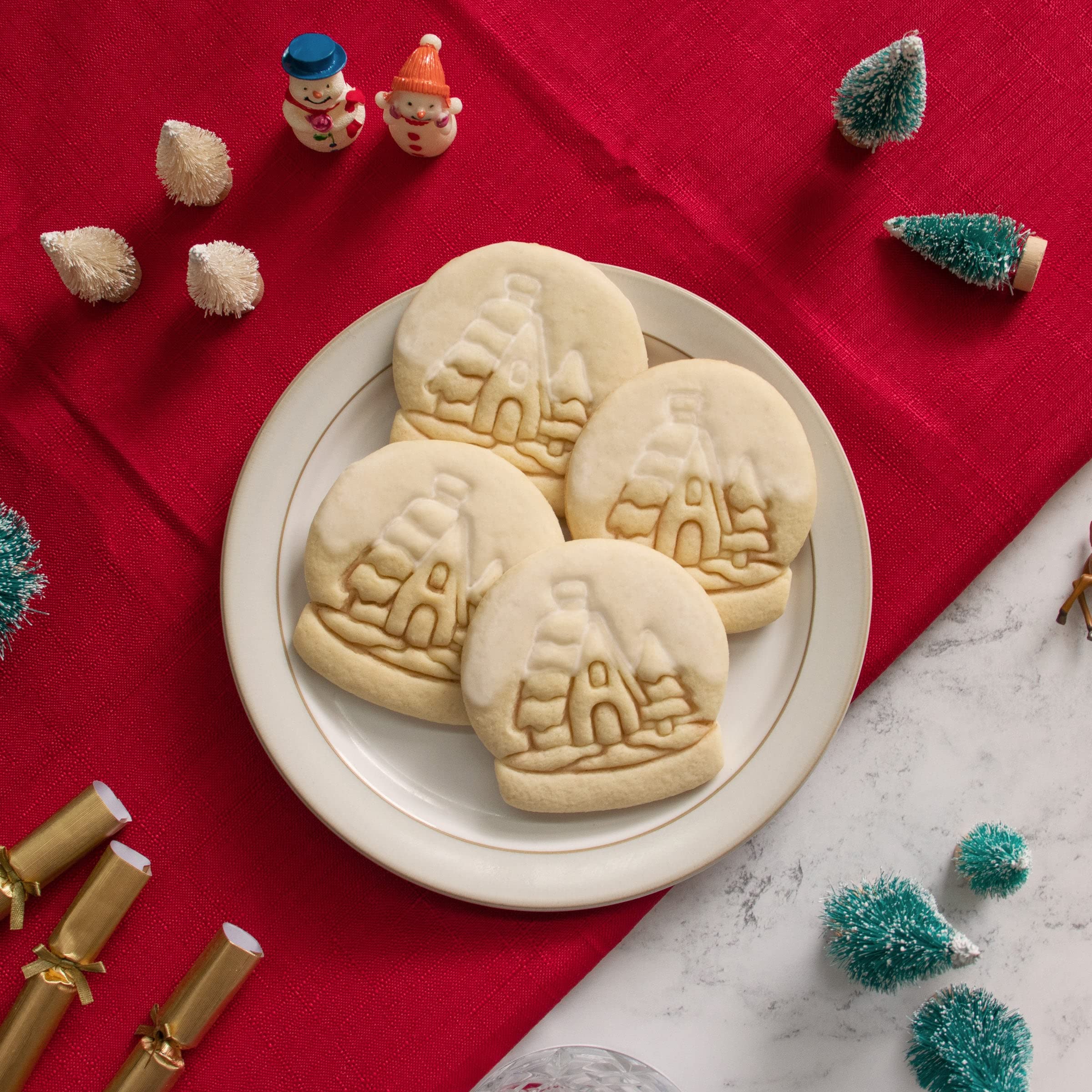 Snow Globe Cookie Cutter, 1 Piece - Bakerlogy