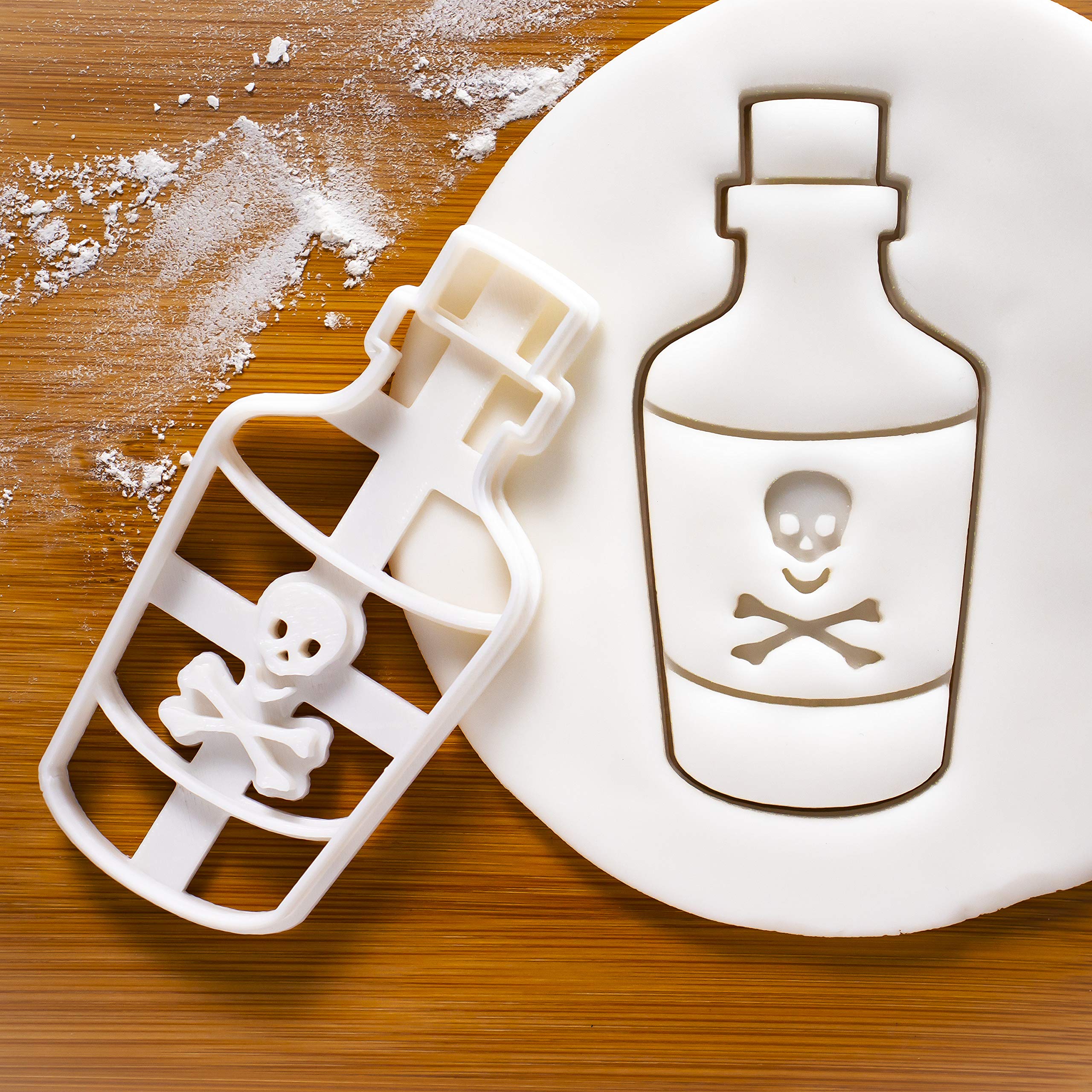 Set Of 3 Potion Bottle Cookie Cutters (Designs: Love, Poison, And Health), 3 Pieces - Bakerlogy