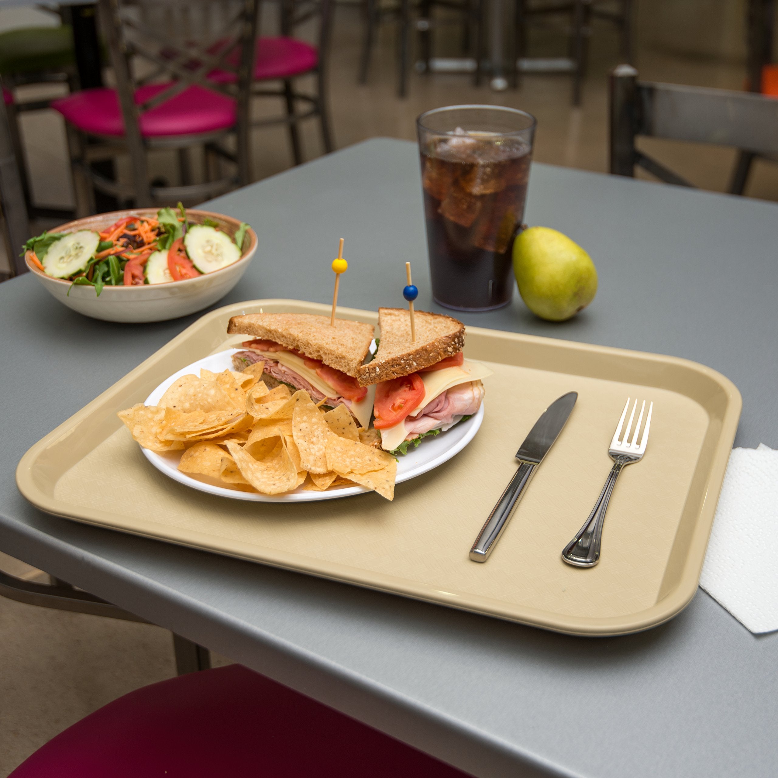 Carlisle Foodservice Products Cafe Plastic Fast Food Tray, 14'' X 18'', Beige