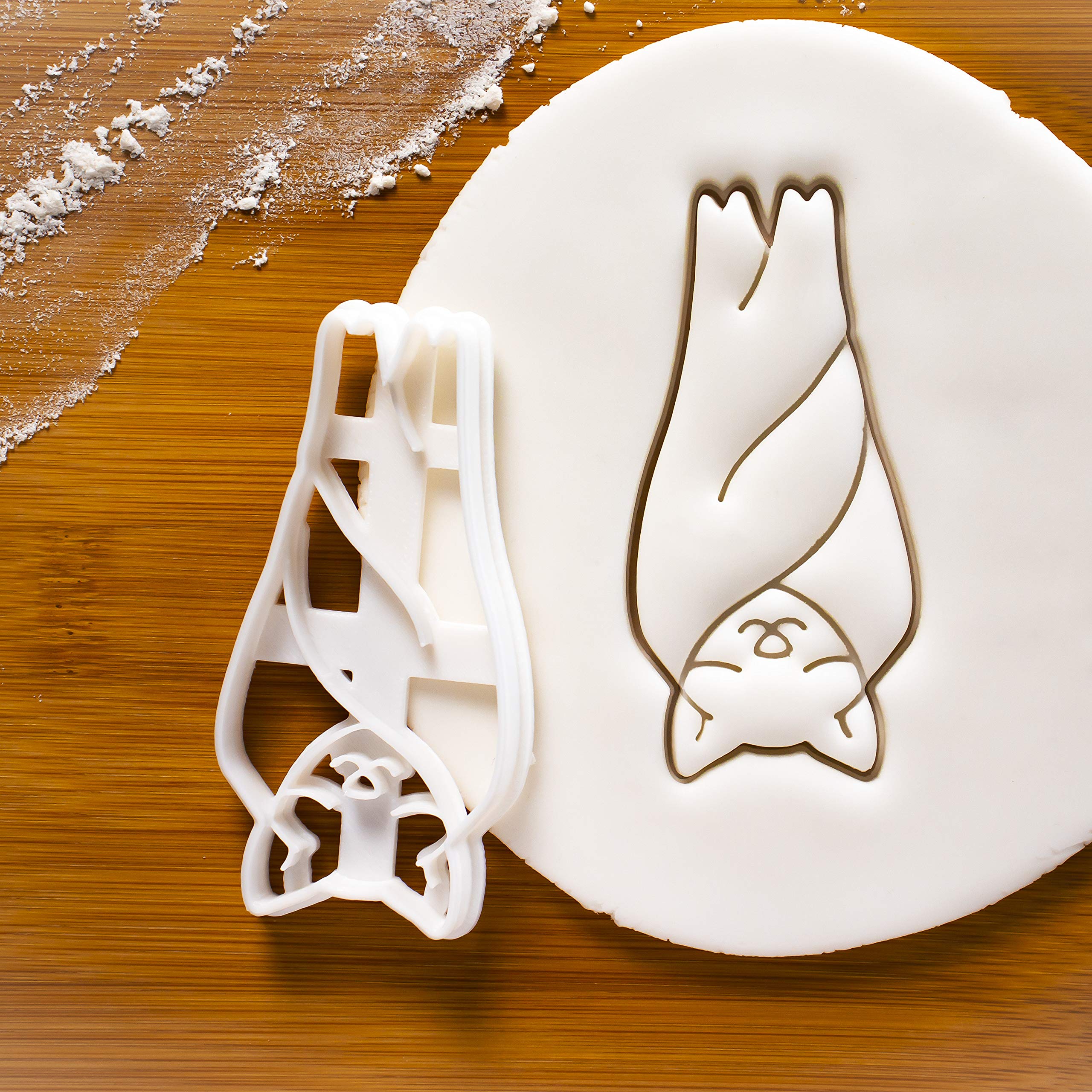 Set Of 2 Bat Cookie Cutters (Designs: Sleeping And Flying), 2 Pieces - Bakerlogy
