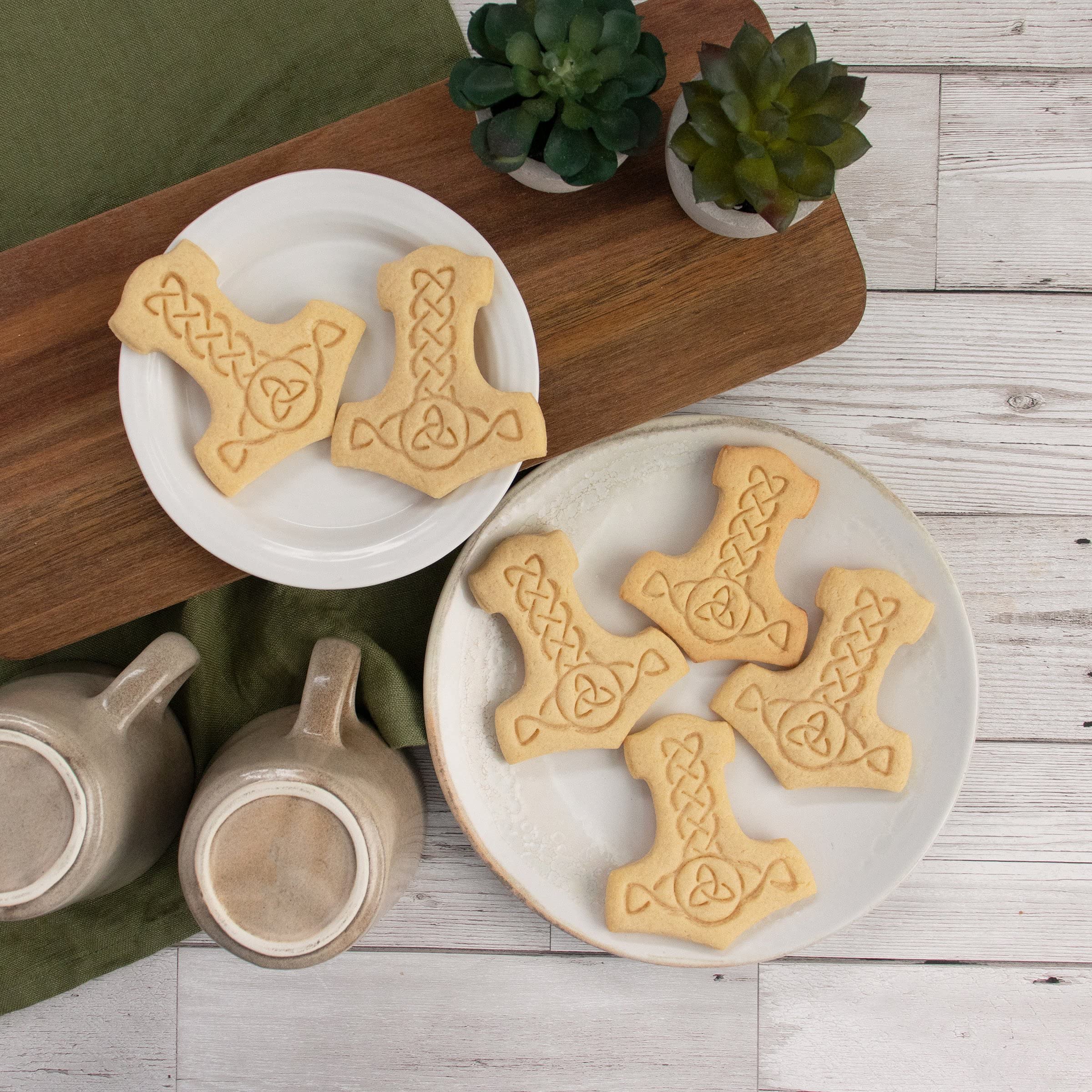 Mjolnir Cookie Cutter, 1 Piece - Bakerlogy