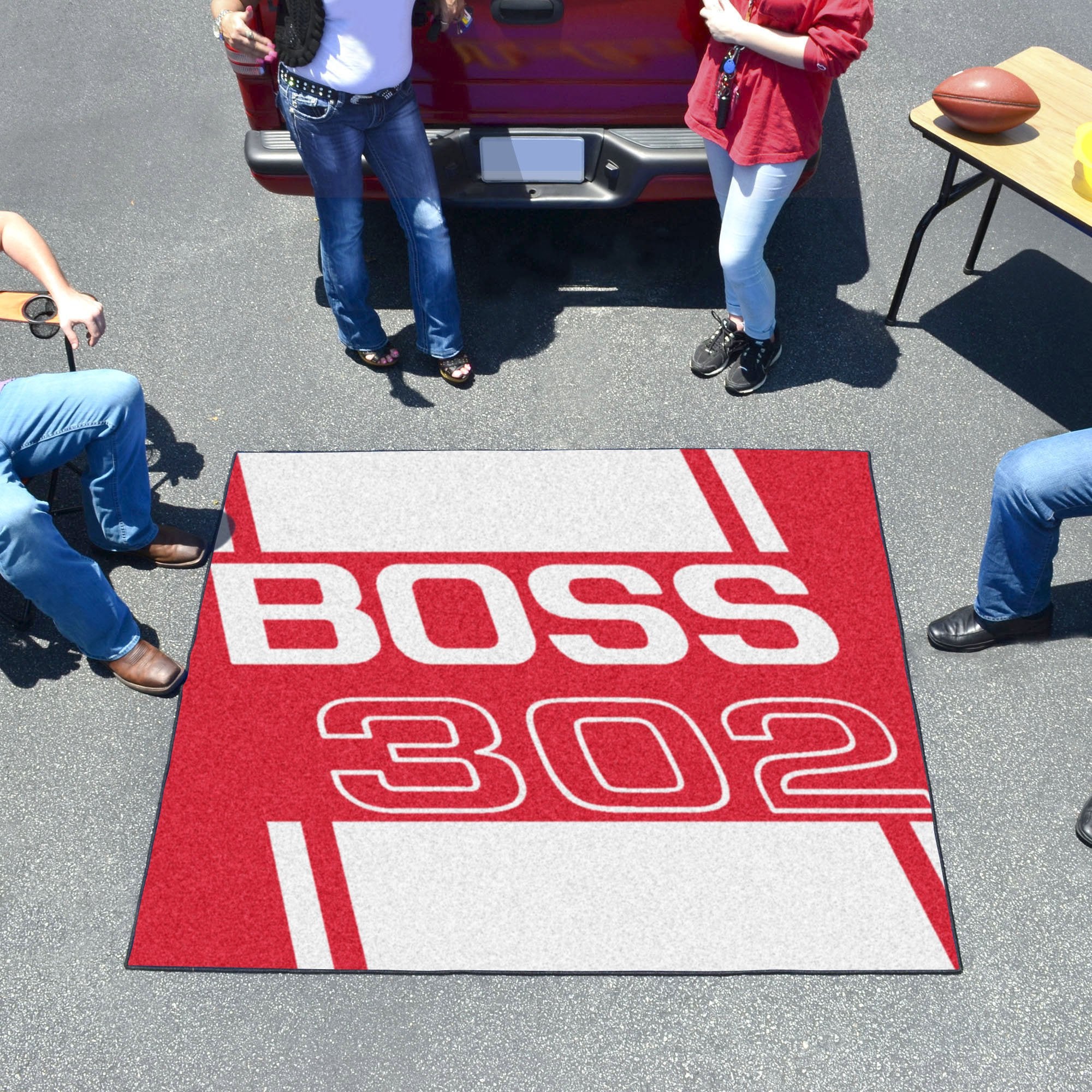 FANMATS 16267 Boss 302 Tailgater Rug - Red