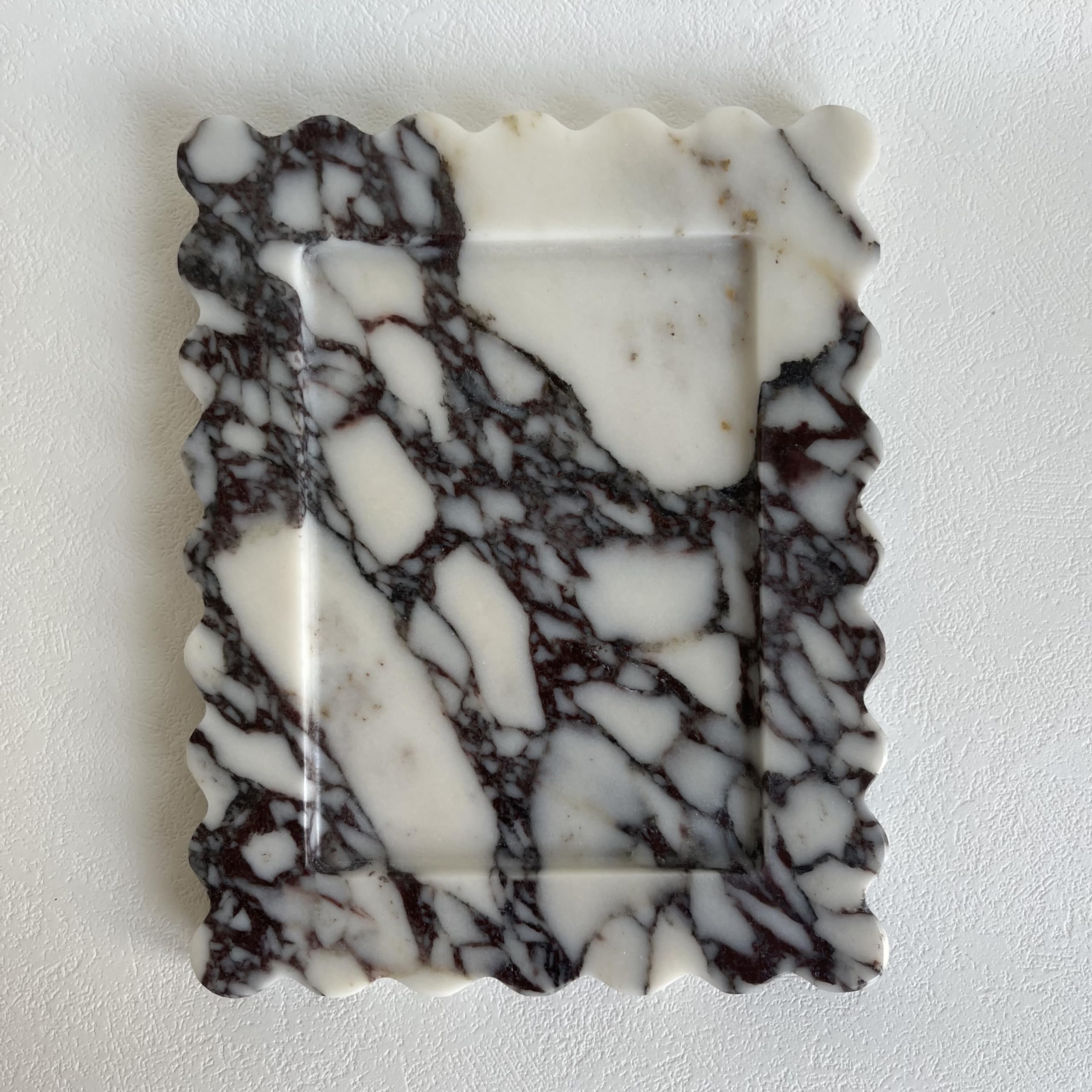 SAIDKOCC Natural Travertine Scalloped Edge Marble Tray, Handmade Decorative Nightstand and Desk Rectangle Tray (Beige Travertine