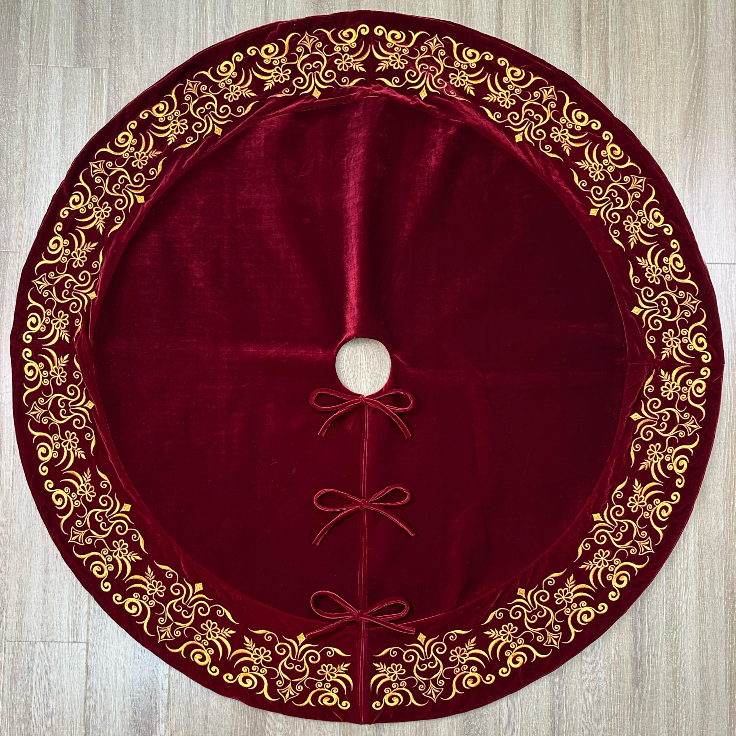 Starry Dynamo 84-Inch Victorian Velvet Christmas Tree Skirt with Gold Damask Embroidery and Plush Lace Ties, Burgundy