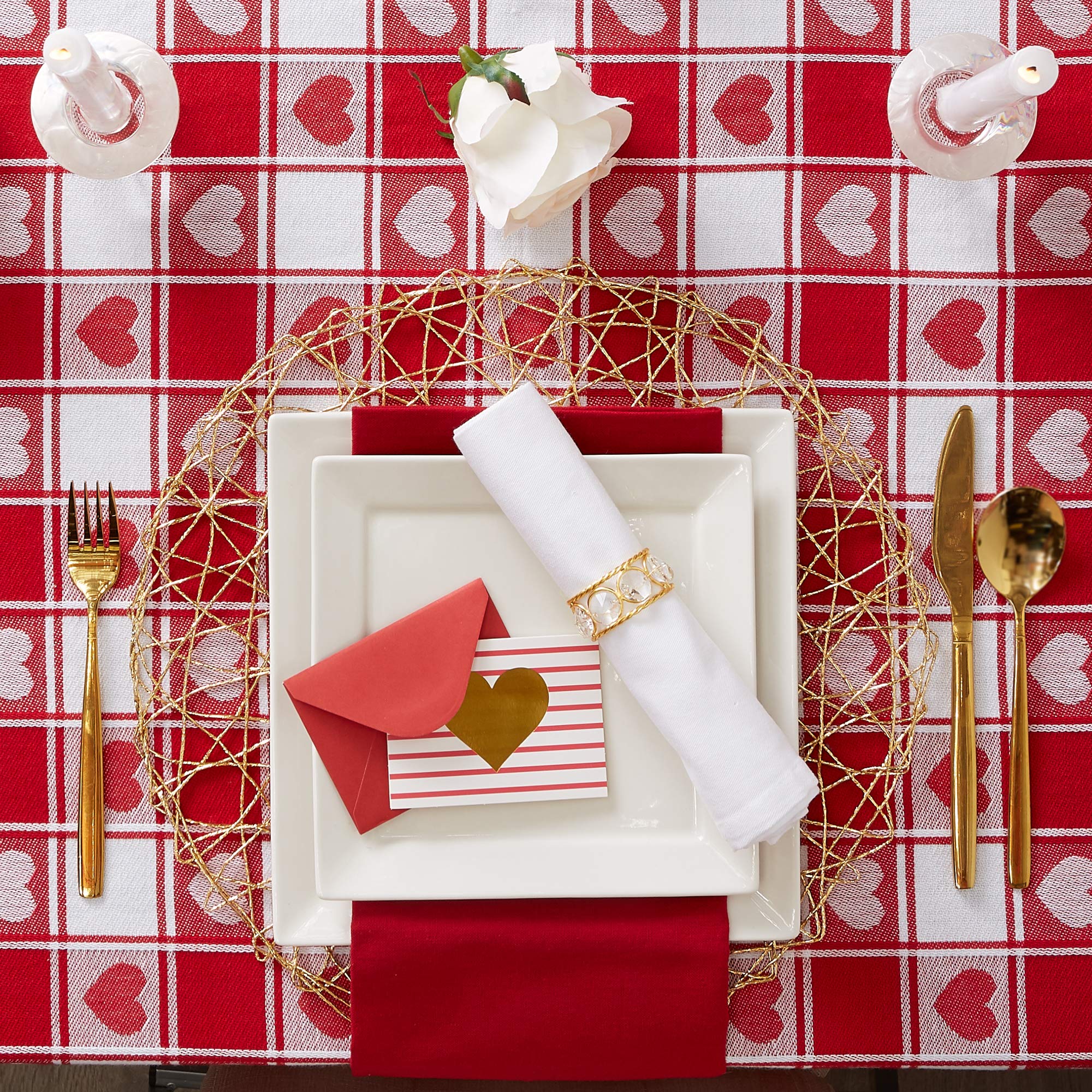 DII Hearts Woven Check Tablecloth