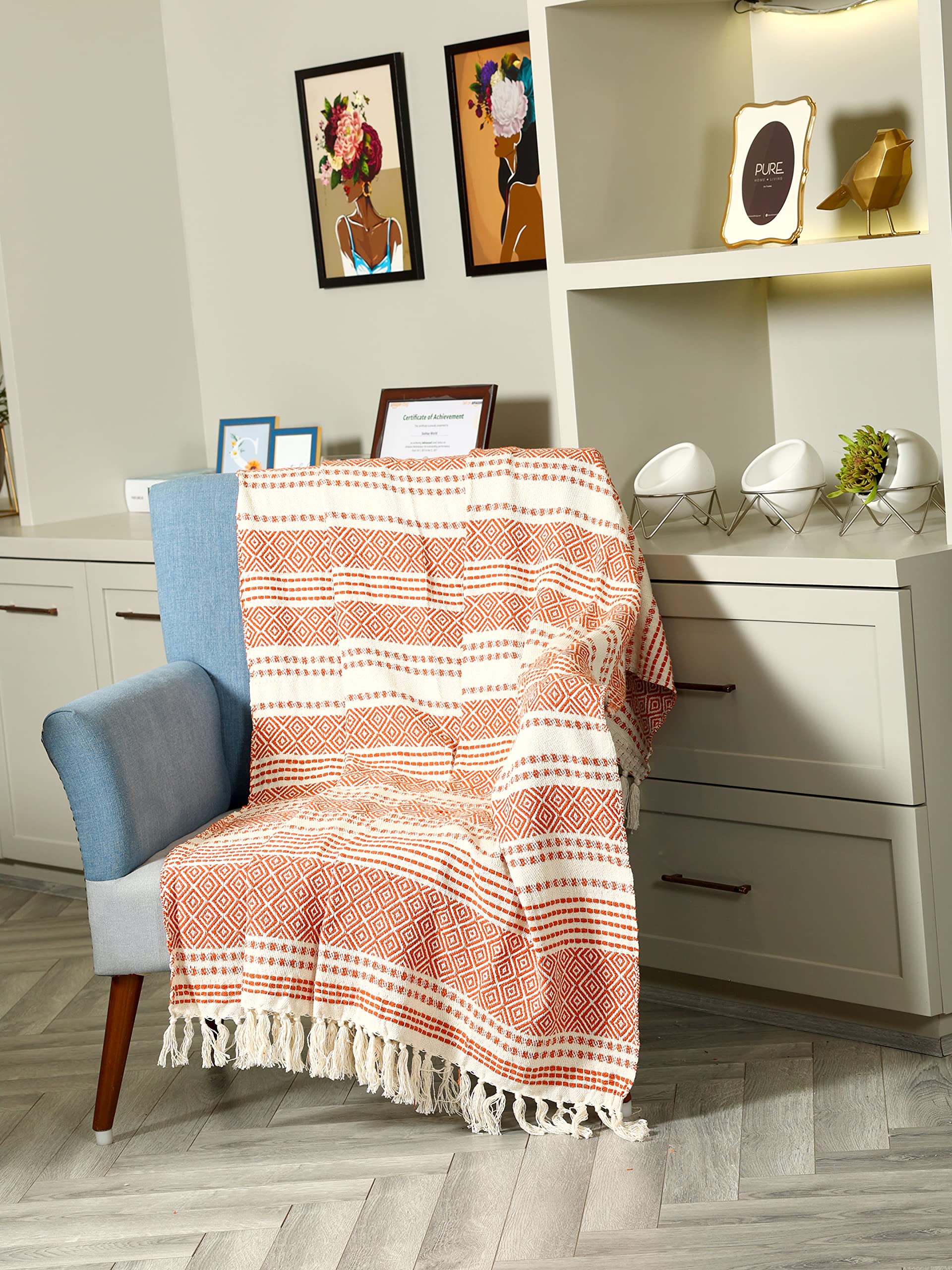 Sashaa World Geometric Blanket | Throw For Living Room, Sofa, Bed, Chair, Picnic & Used For Gift | Red And White Blanket | 1200G