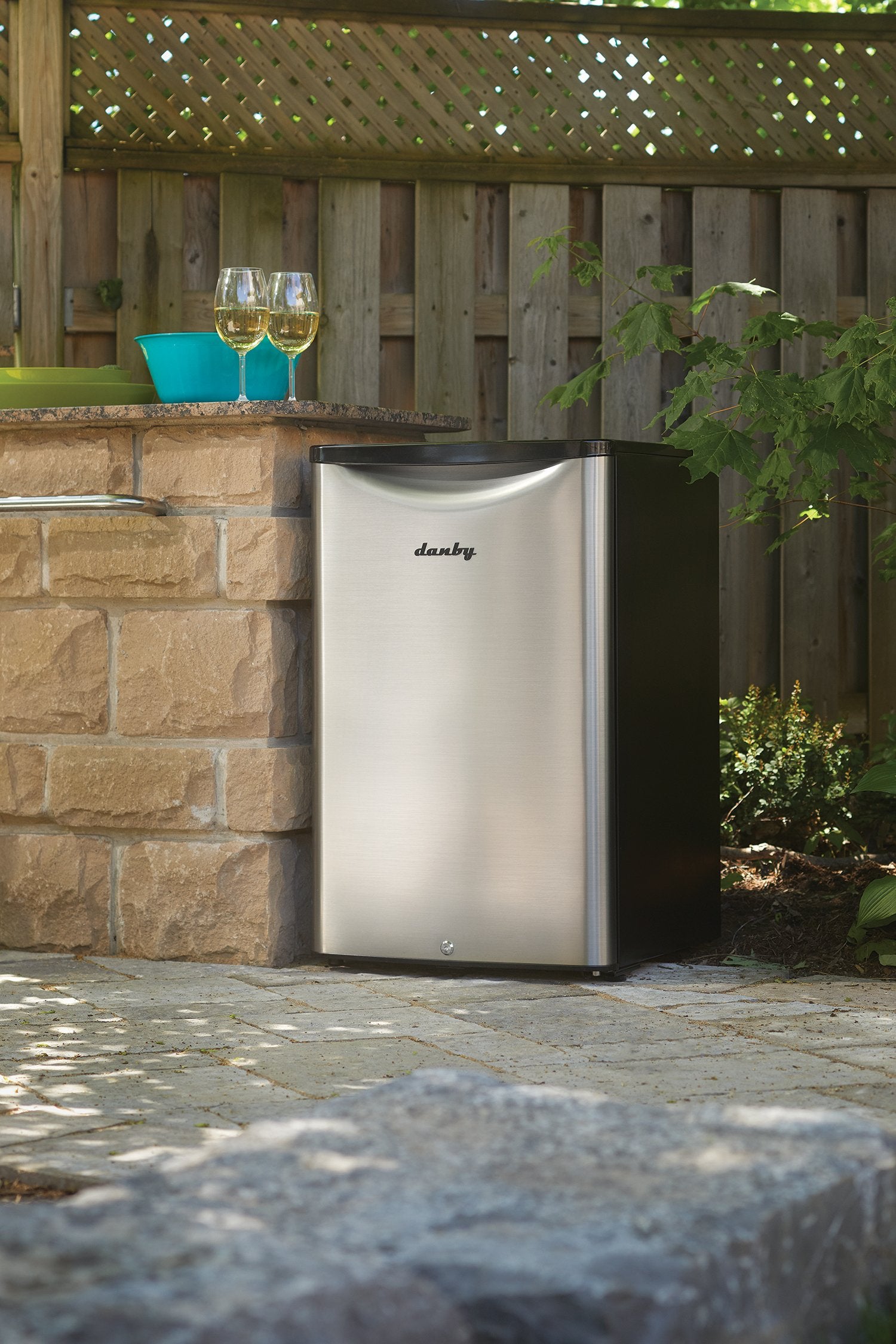 Danby Dar044A6Bsldbo 4.4 Cu.Ft. Outdoor Mini Fridge, Ipx4-Rated Stainless Steel Look All Refrigerator For Patio, Cabana, Pool Ba