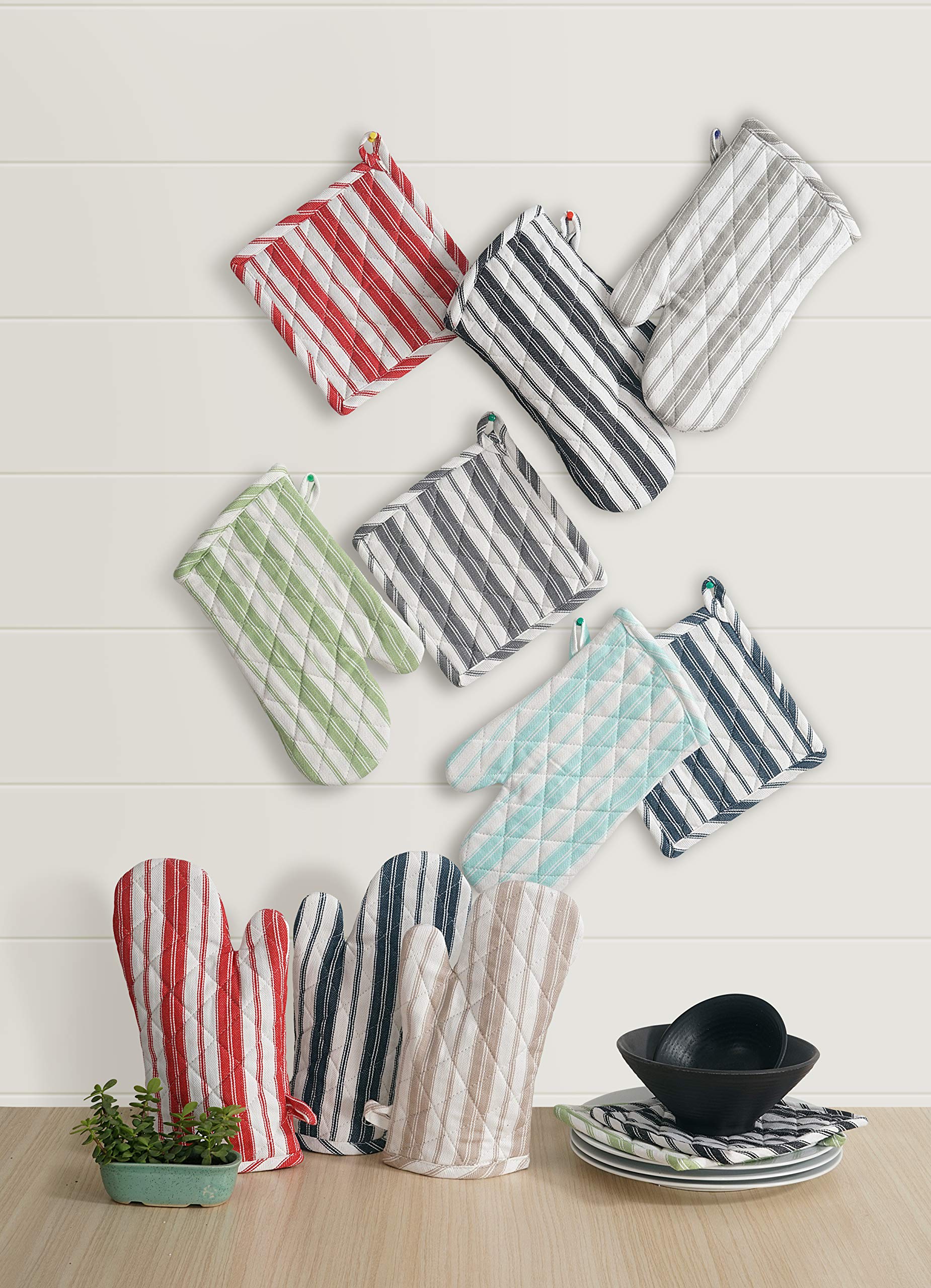 Oven Mitts & Potholder Set - Durable Heat Resistant Gloves - Thick Mittens For Kitchen - Suitable For Cooking, Baking, Grilling