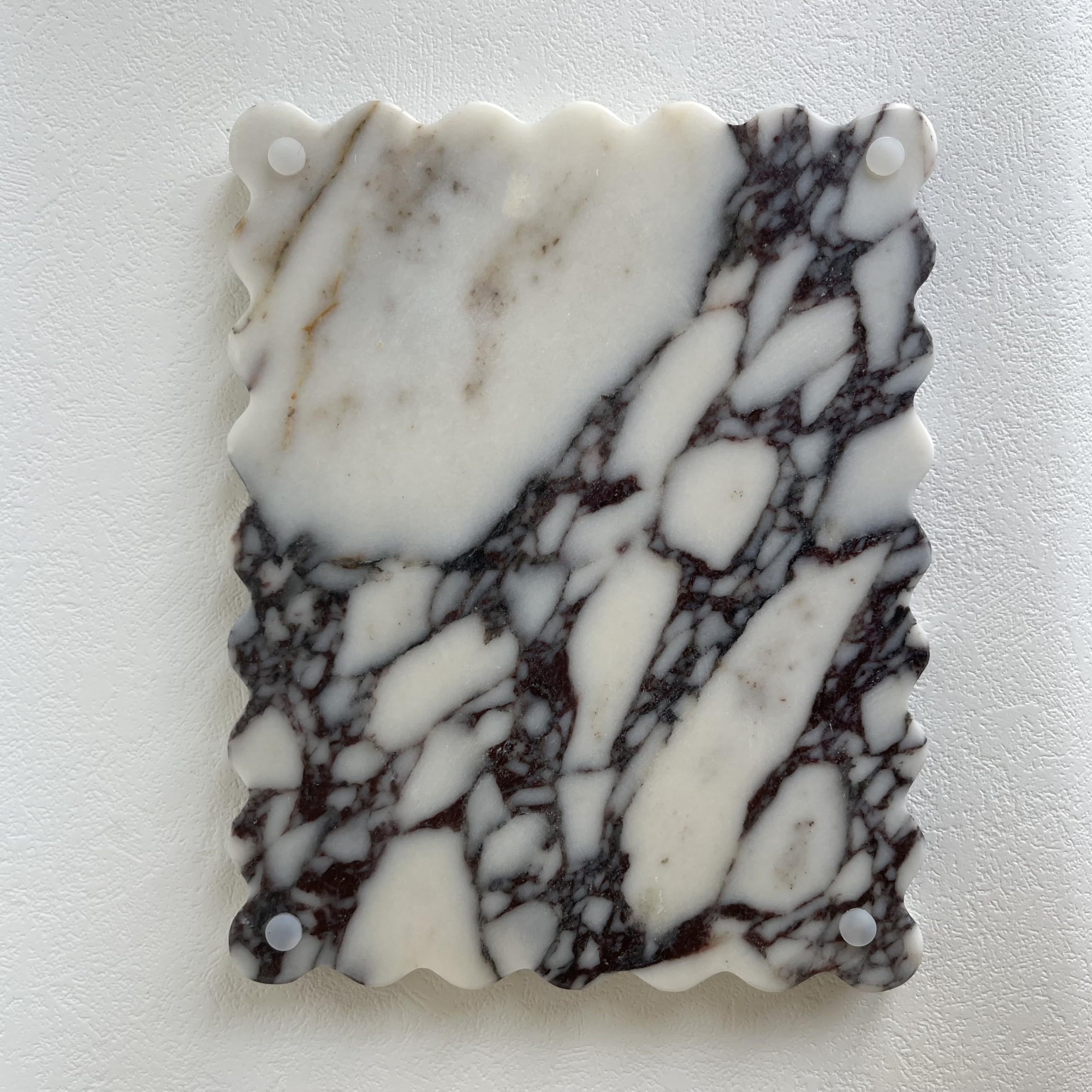 SAIDKOCC Natural Travertine Scalloped Edge Marble Tray, Handmade Decorative Nightstand and Desk Rectangle Tray (Beige Travertine