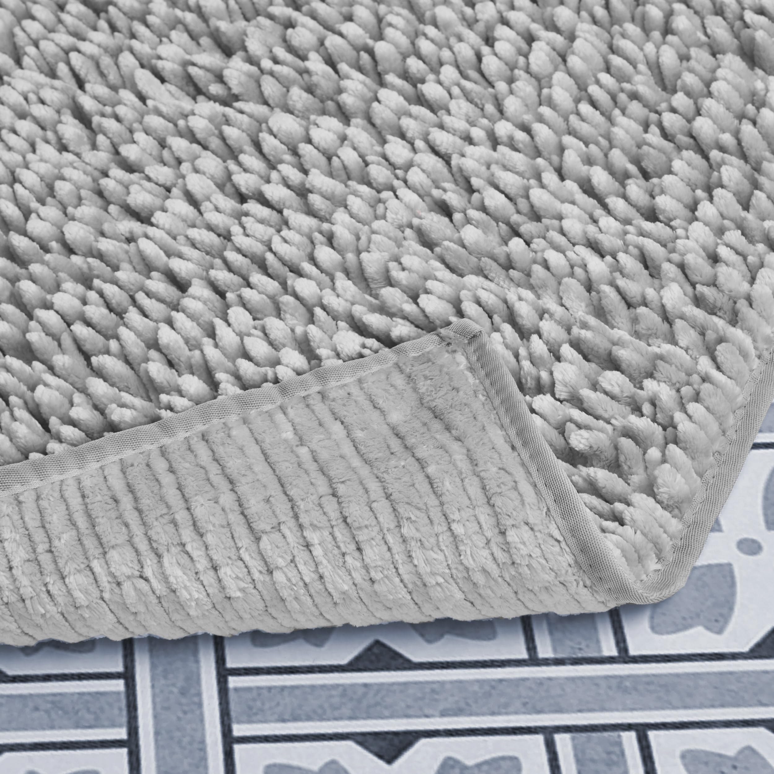 Laura Ashley Butter Chenille 20'' X 34'' Bath Mat, Light Grey