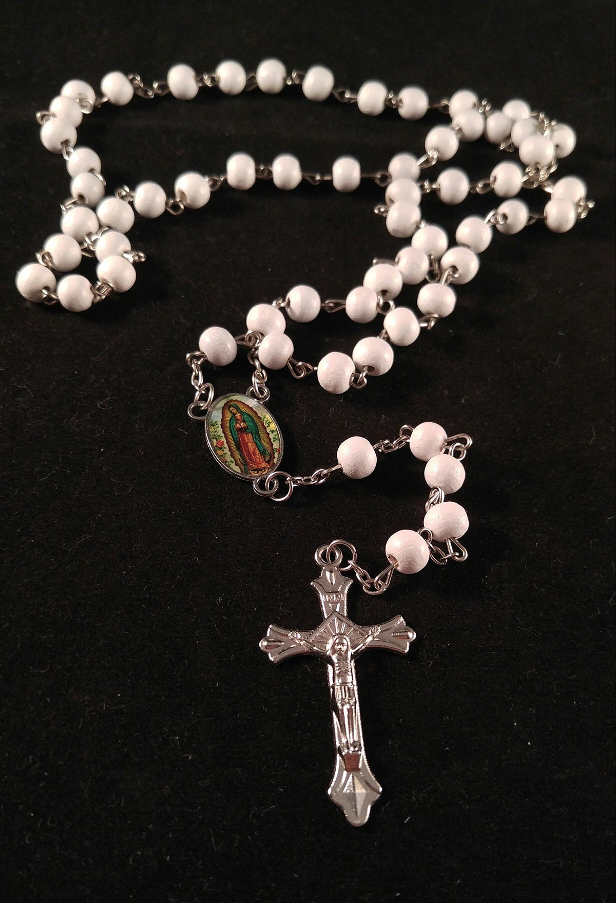 Virgen De Guadalupe, Rosarios Blancos De Madera Para Recuerdos De Bautizo/Primera Comunion 12 Piezas. Baptism/My First Communion