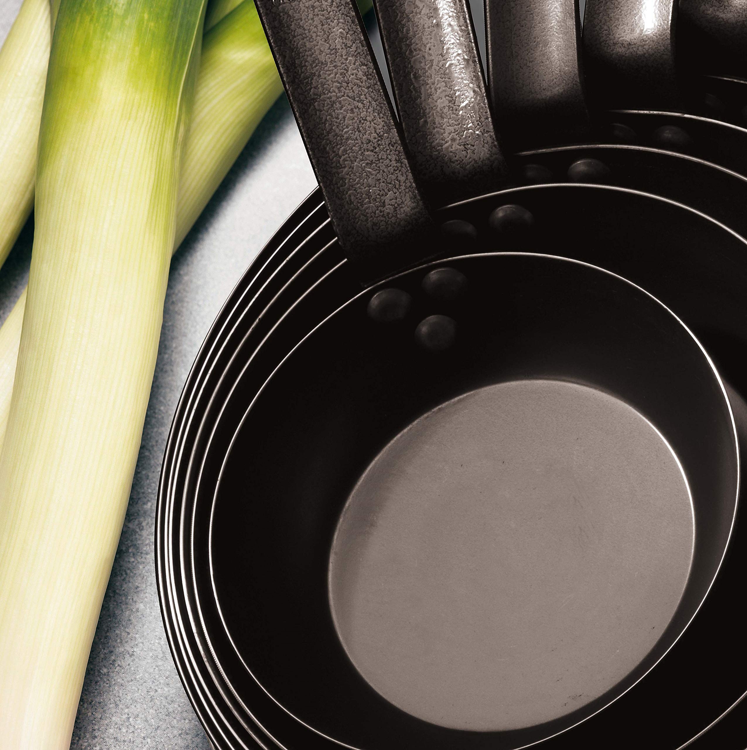 Bellevie Black Carbon Steel 16-Gauge Browning Frying Pan, Dia 11'' X H 2''''