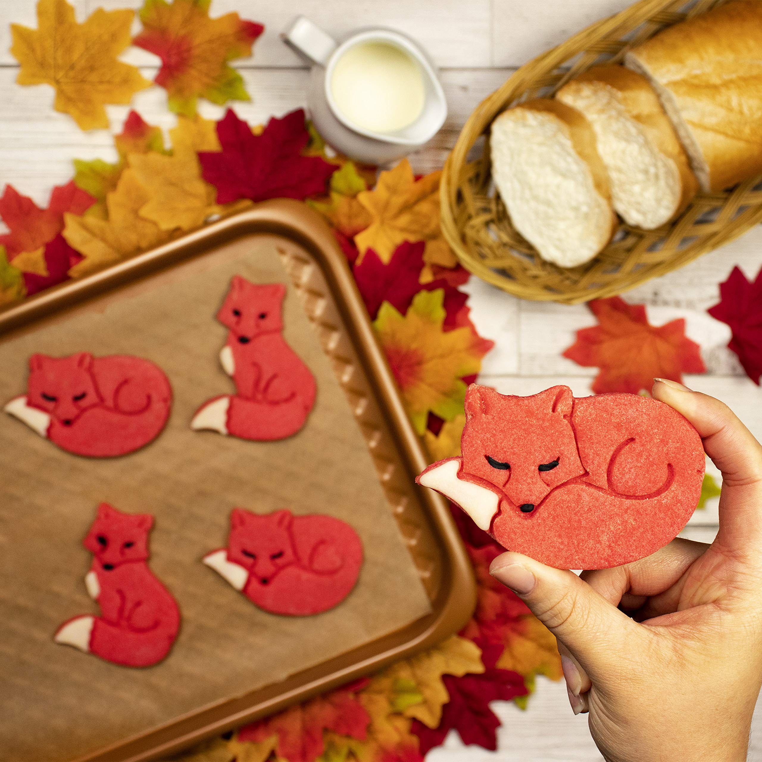 Fox Sleeping Cookie Cutter, 1 Piece - Bakerlogy
