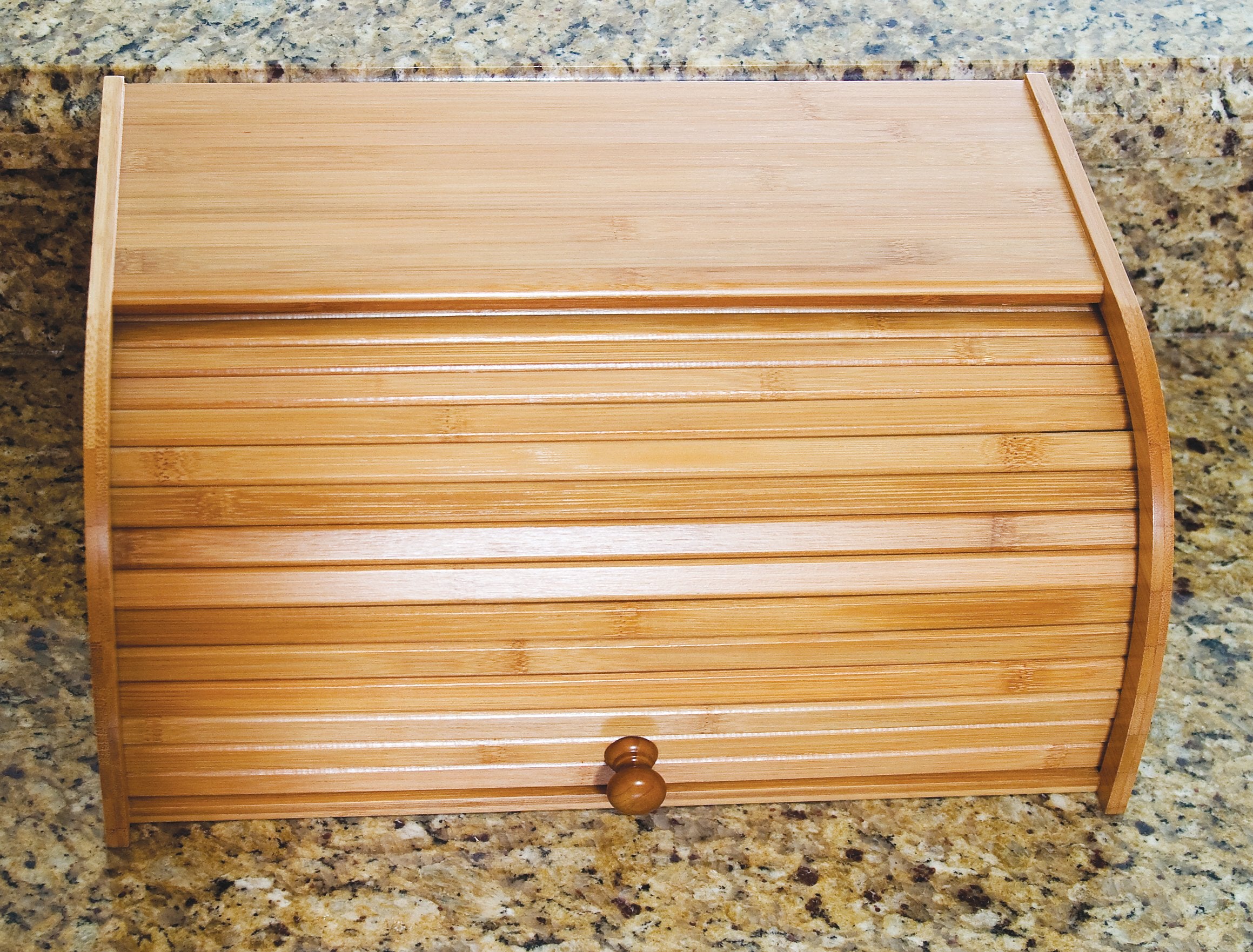 Lipper International 8846 Bamboo Wood Rolltop Bread Box, 15-3/4'' X 10-3/4'' X 6-3/4''