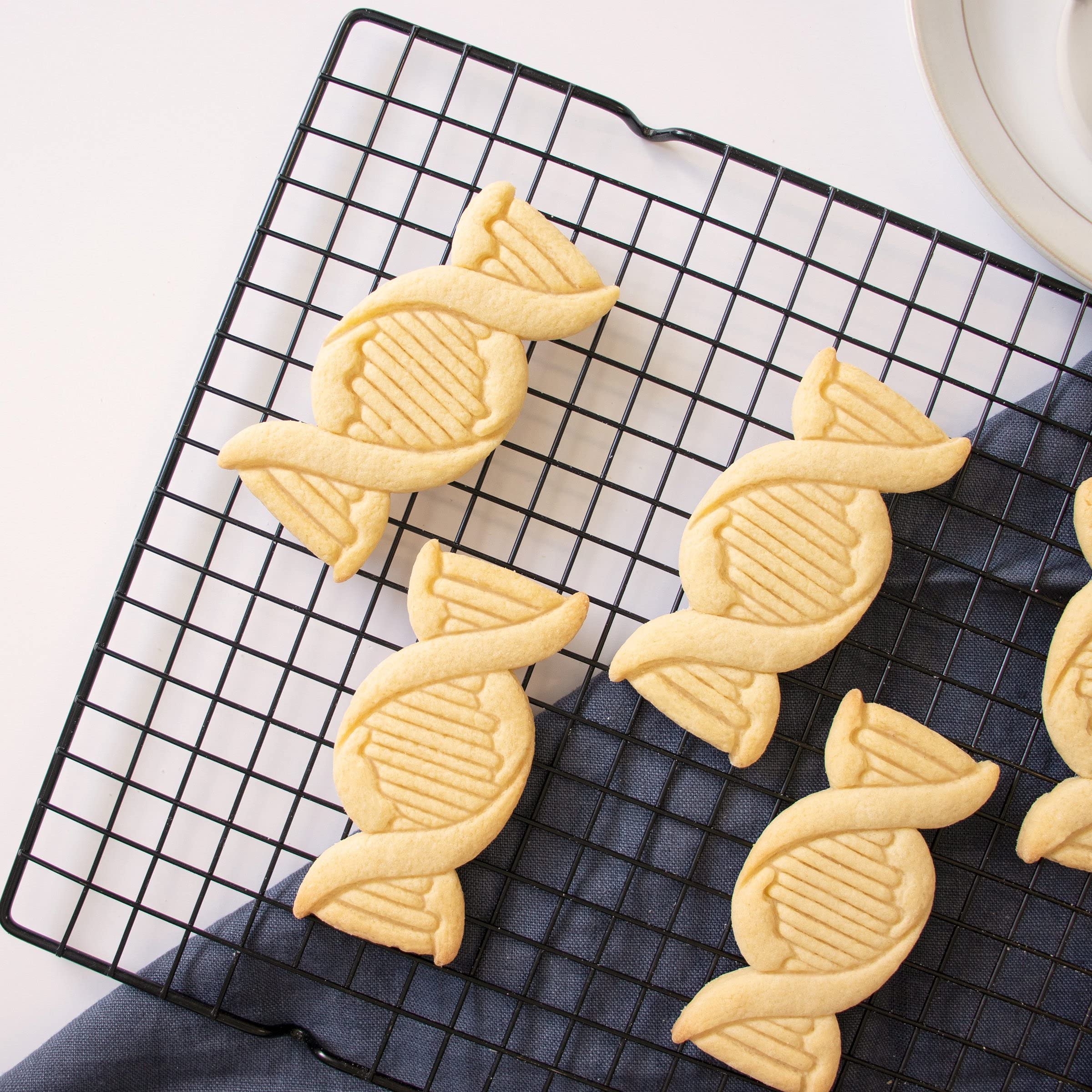 Dna Cookie Cutter, 1 Piece - Bakerlogy