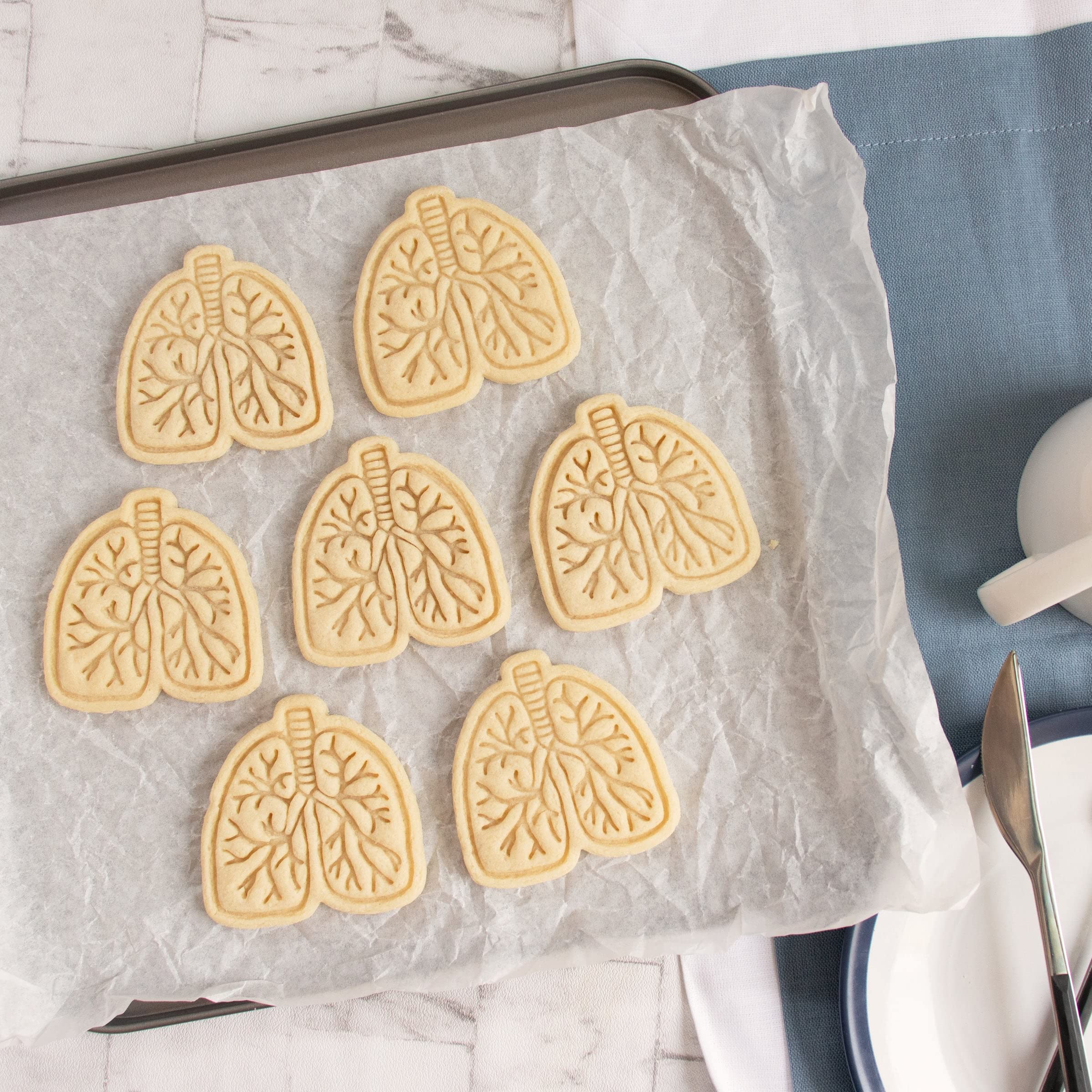 Anatomical Lungs Cookie Cutter, 1 Piece - Bakerlogy