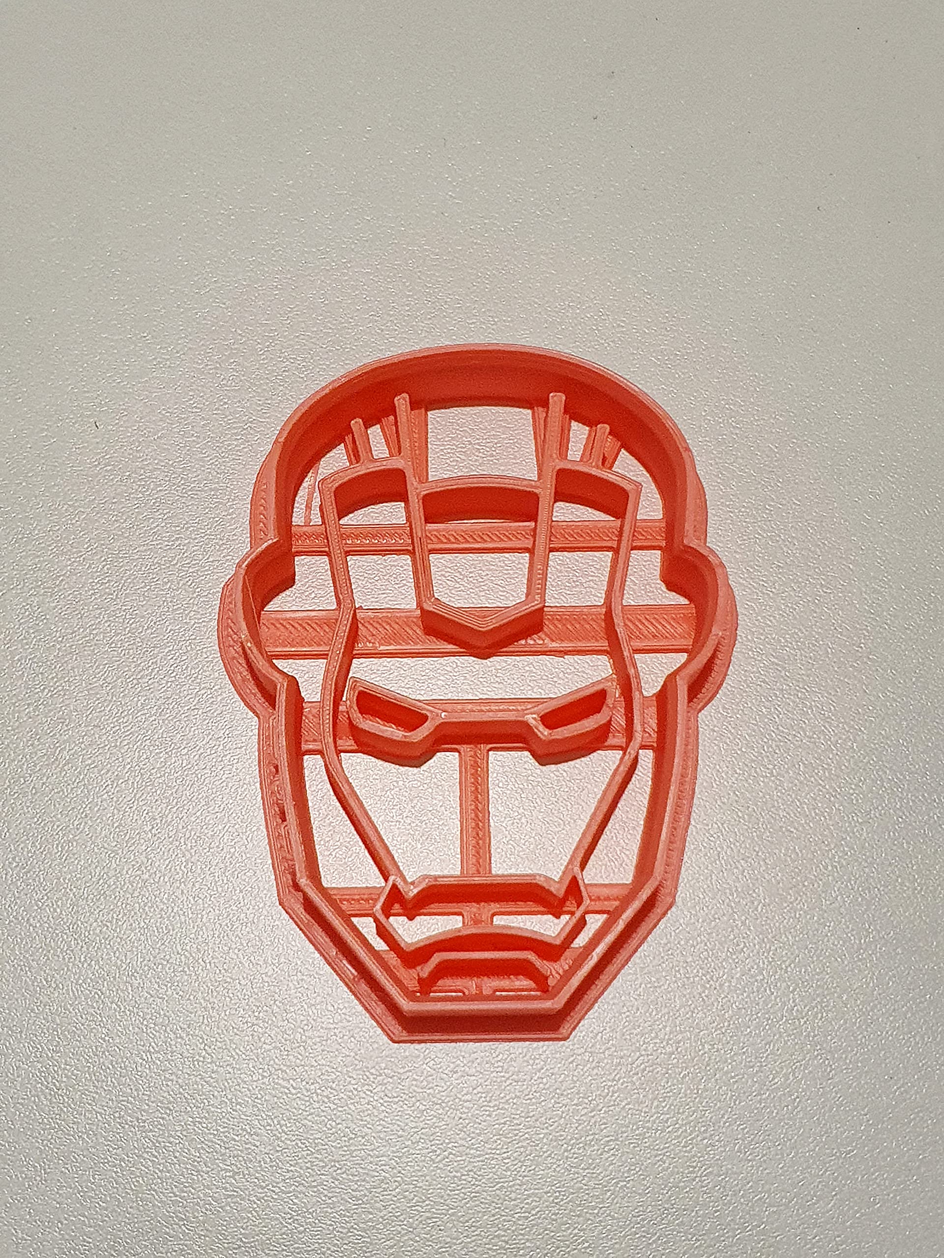 T3D Cookie Cutters Ironman Cookie Cutter, Suitable For Cakes Biscuit And Fondant Cookie Mold For Homemade Treats, 2.61 Inch X 3.