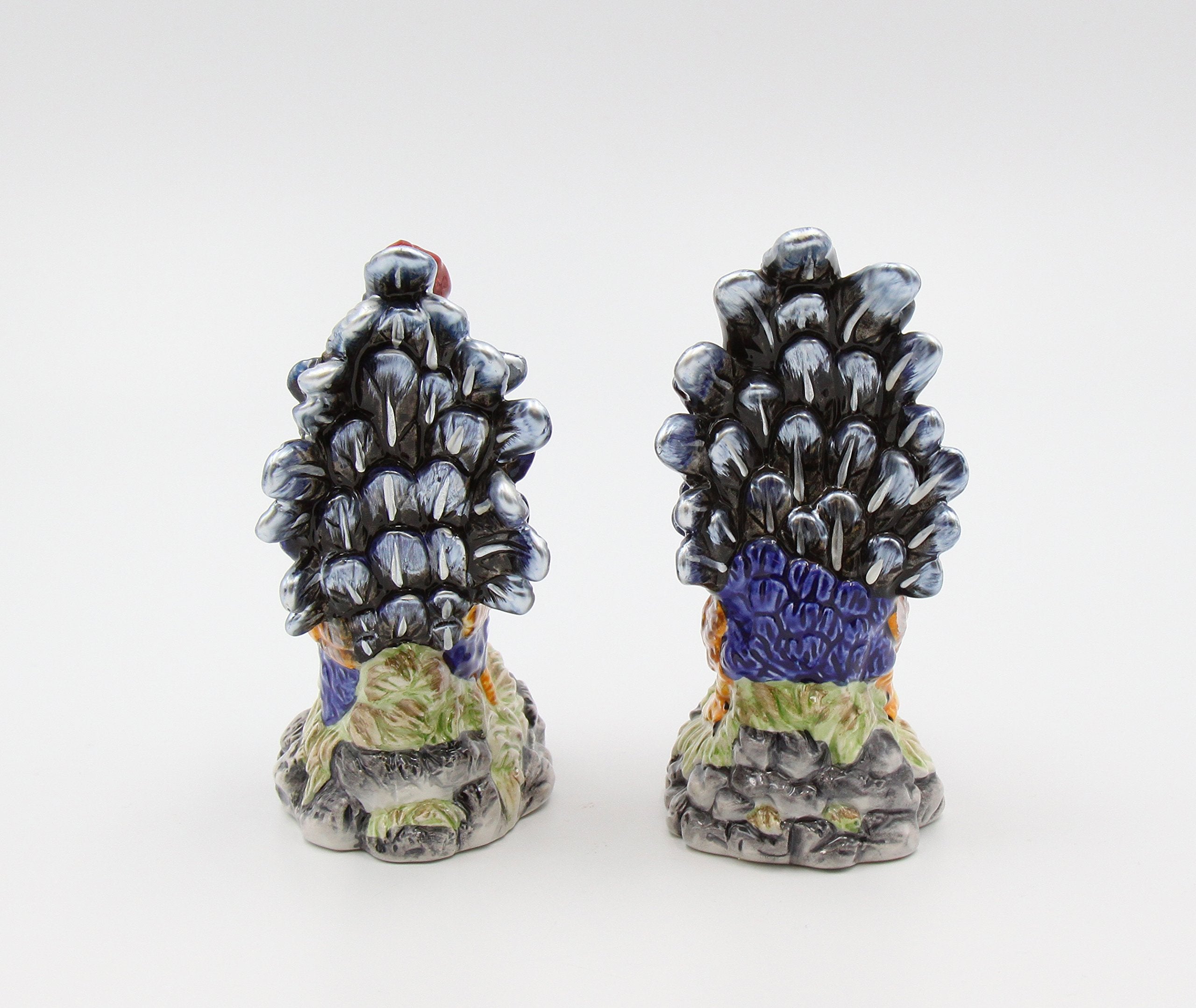 Appletree Design Barn Yard Rooster Salt and Pepper Set  4-1/2-Inch