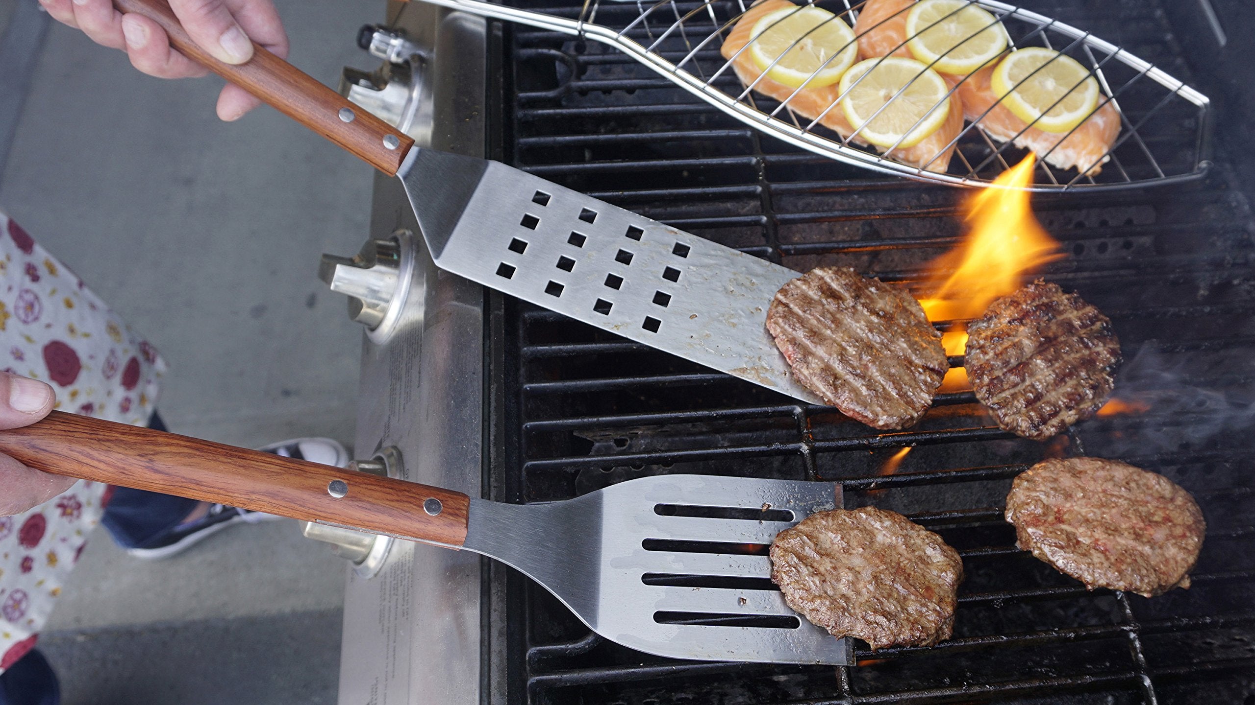 Rsvp International Endurance Bbq Grill Spatula Flipper, 18'' | Flip Burgers & Other Food W/ Long Handle That Keeps Hands Safe Fr