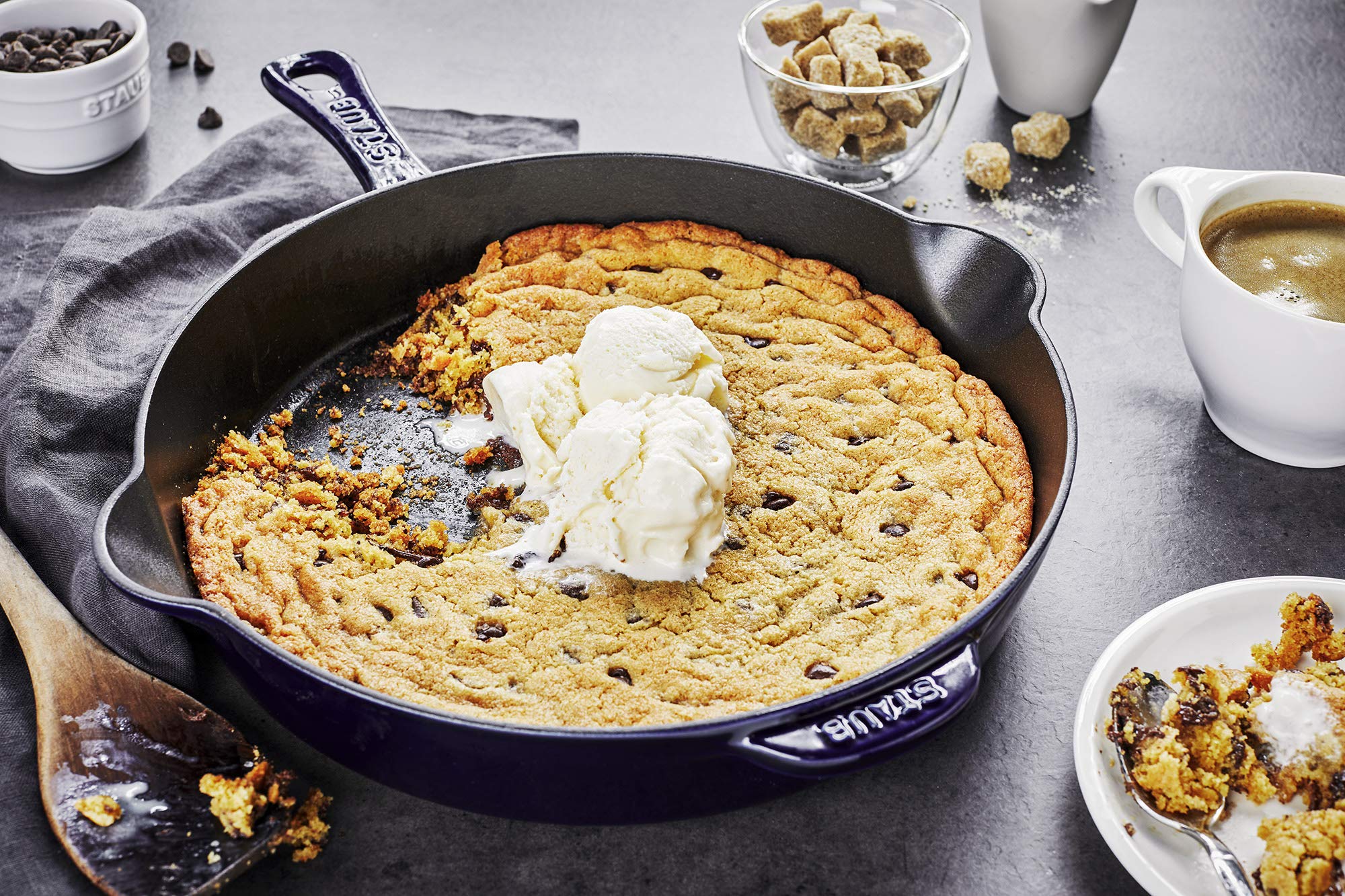 Staub Cast Iron 11-Inch Traditional Skillet - Matte Black, Made In France