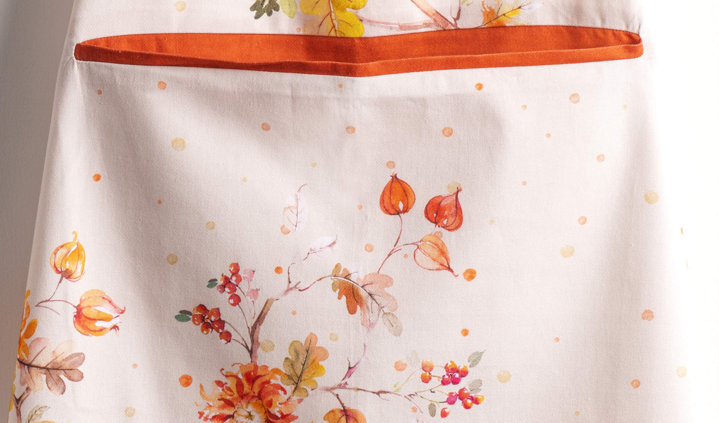 Maison D' Hermine Kelim 100% Cotton 1 Piece Kitchen Apron With An Adjustable Neck & Hidden Centre Pocket With Long Ties For Wome
