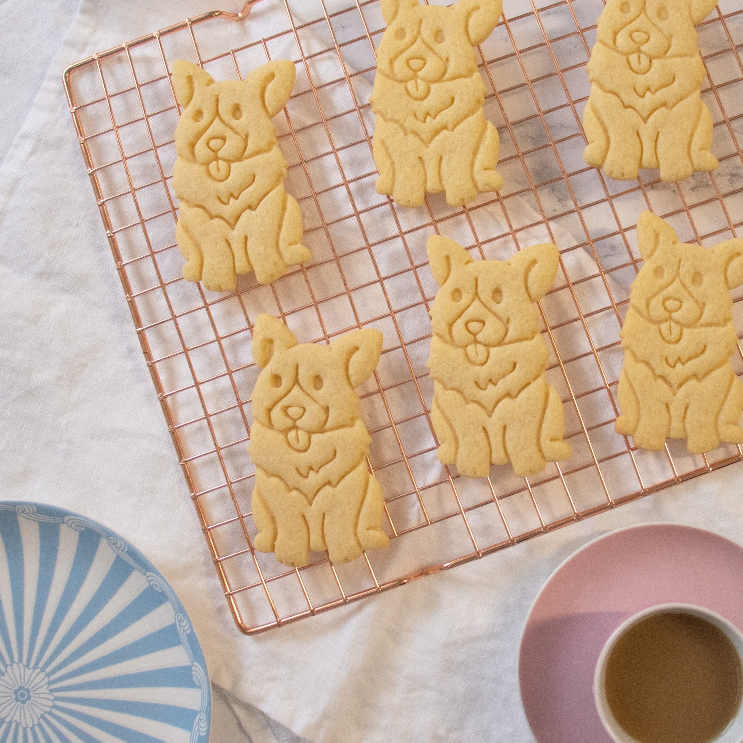 Happy Corgi Cookie Cutter, 1 Piece - Bakerlogy