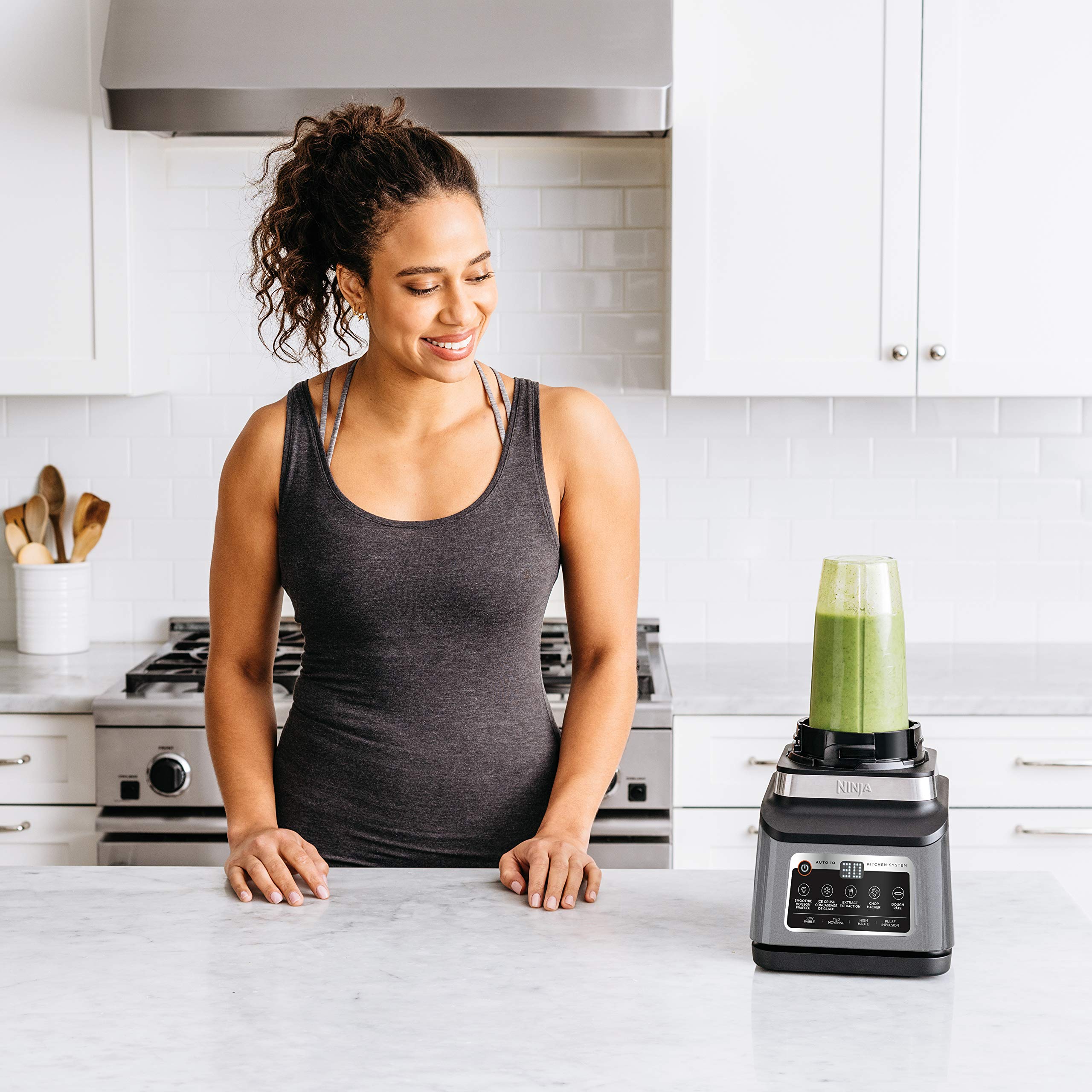 Ninja Bn801C, Professional Plus Kitchen System With Auto-Iq, 72Oz Pitcher, Black/Silver, 1400W (Canadian Version)