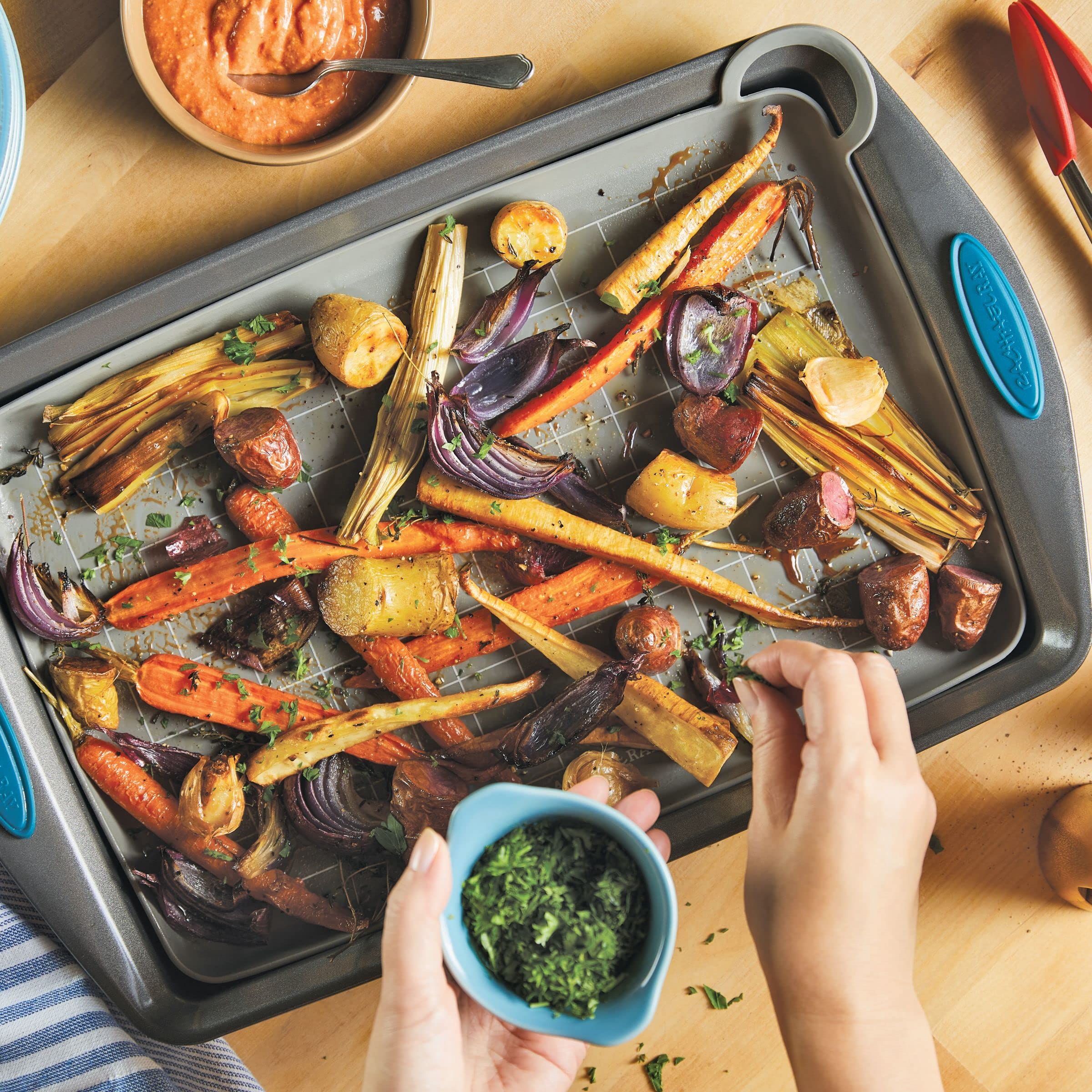 Rachael Ray Tools And Gadgets Silicone Nonstick Roasting And Baking Mat, 10 Inch X 14.75 Inch, Gray