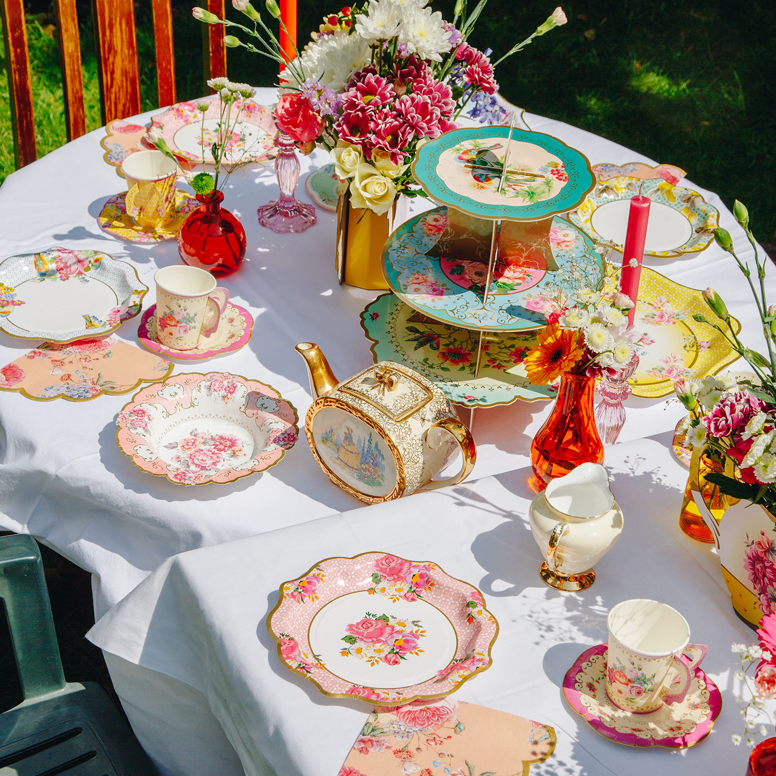 Talking Tables Truly Scrumptious Scalloped Floral Paper Table Napkins For A Tea Party, Pink (20 Pack)