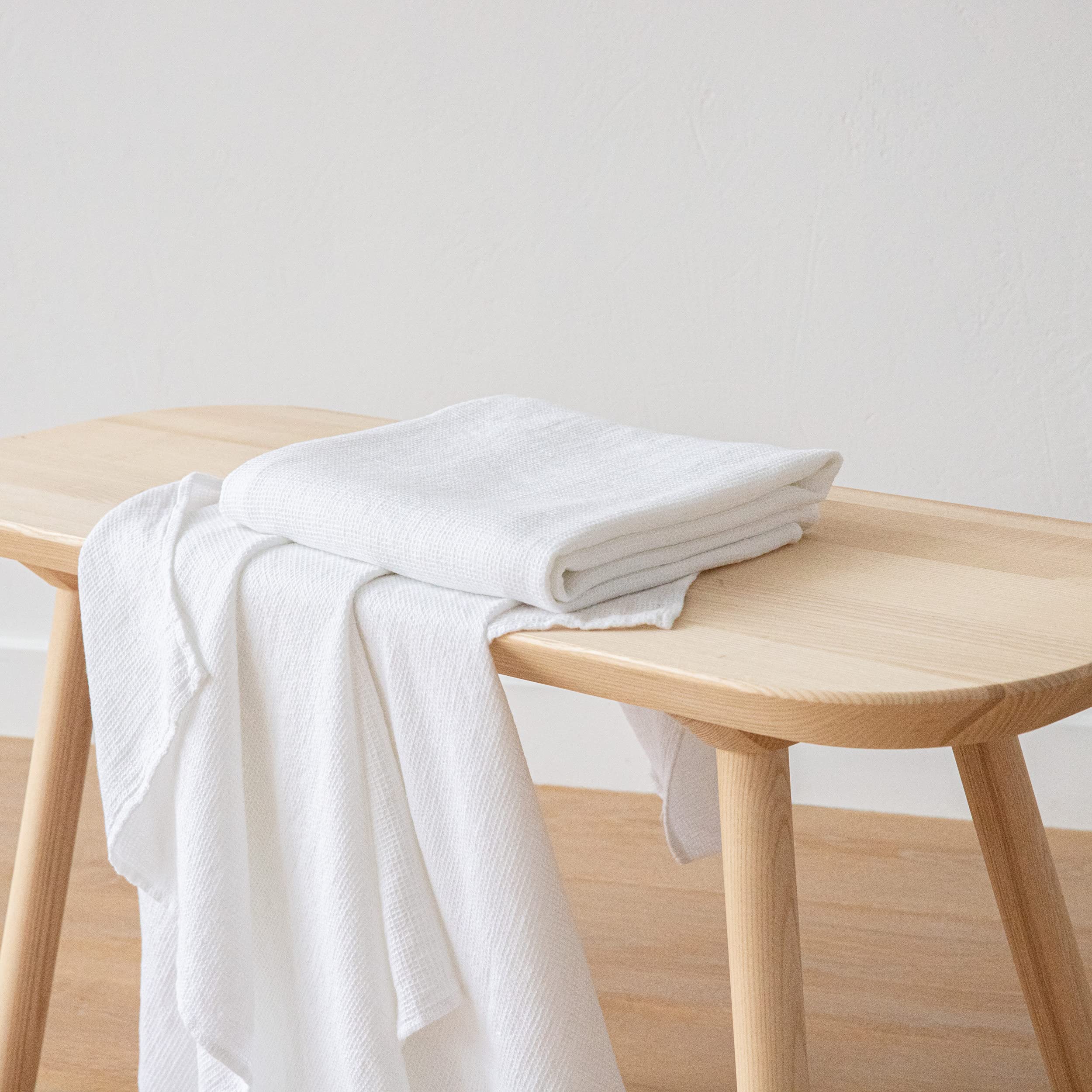 Linenme Washed Waffle Linen Bath Towel, 30'' X 51'', Optical White, Prewashed 100% Linen, Made In Europe, Bath Sheet, European L