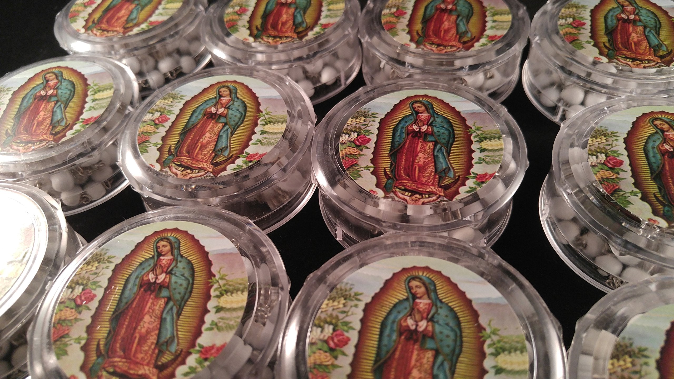 Virgen De Guadalupe  Rosarios Blancos De Madera Para Recuerdos De Bautizo/Primera Comunion 12 Piezas. Baptism/My First Communion Our Virgen Of Guada Lupe Rosaries 12 Party Pack.