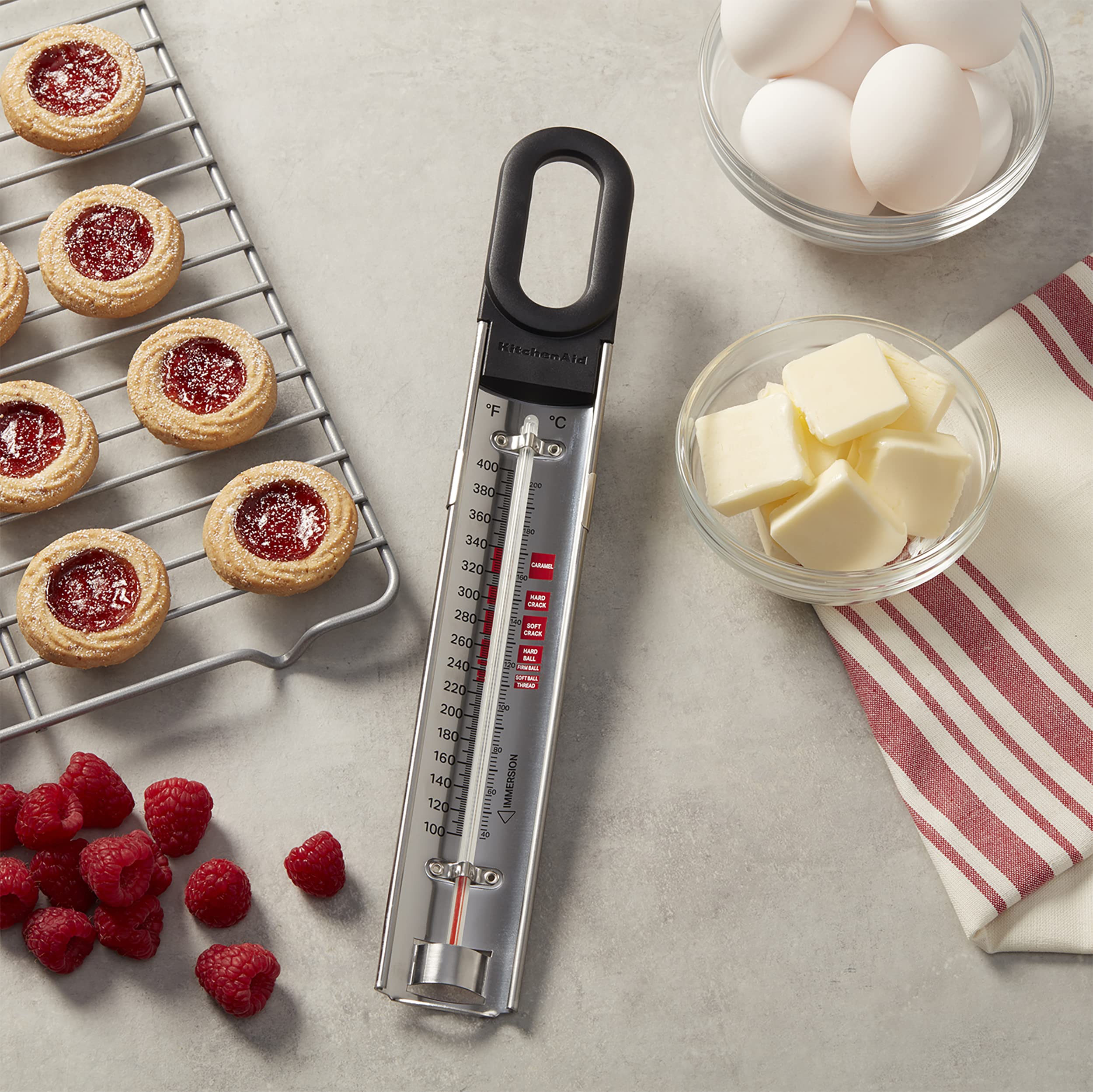 Kitchenaid Kq907 Curved Stainless Steel Paddle Style Candy And Deep Fry Thermometer With Pan Clip, Temperature Range: 100F To 40