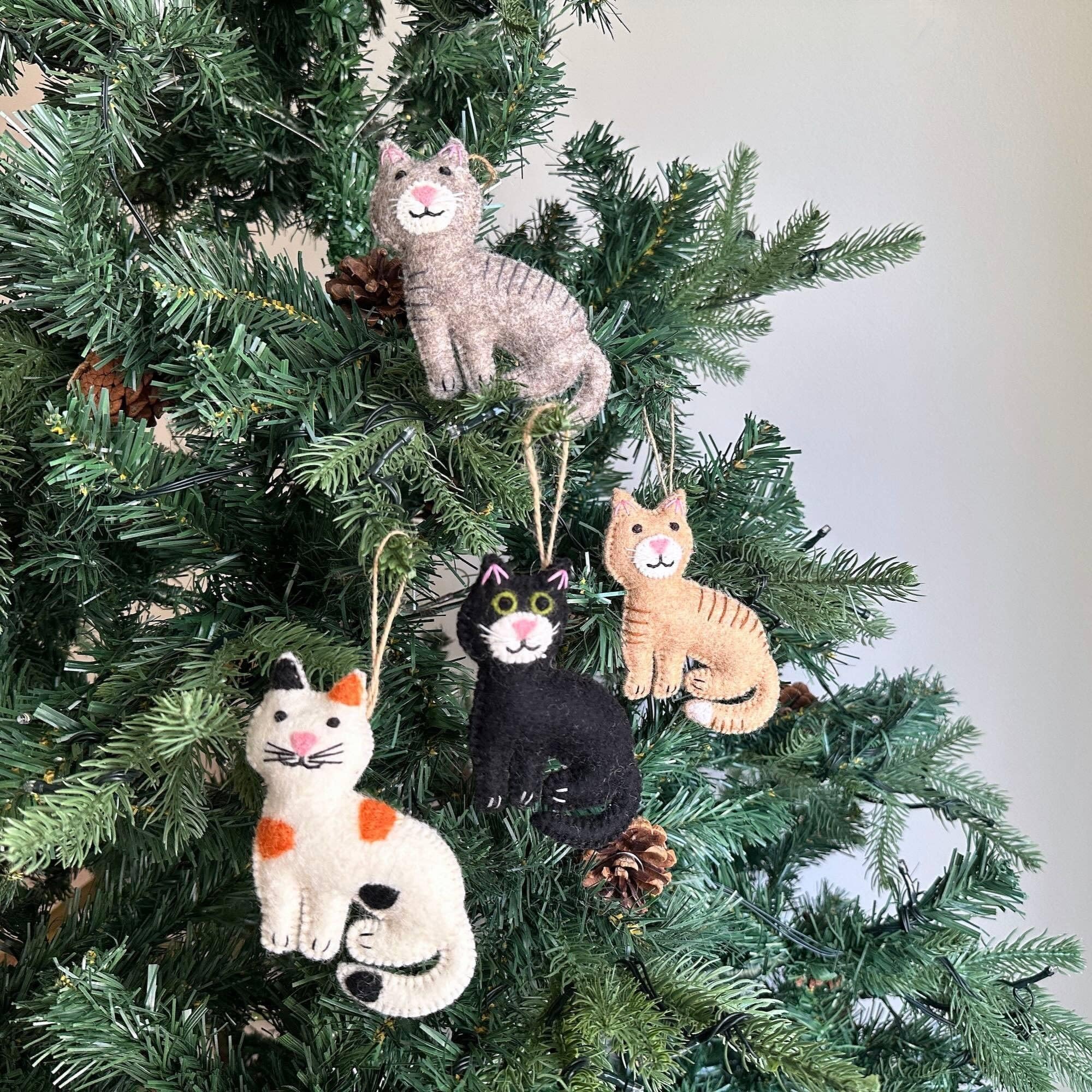 Cat Ornament, Felt Stitched Cat Christmas Ornament, Kids-Friendly Holiday Decor, Cute Cat Ornament Tree Hanging Decoration, Fest