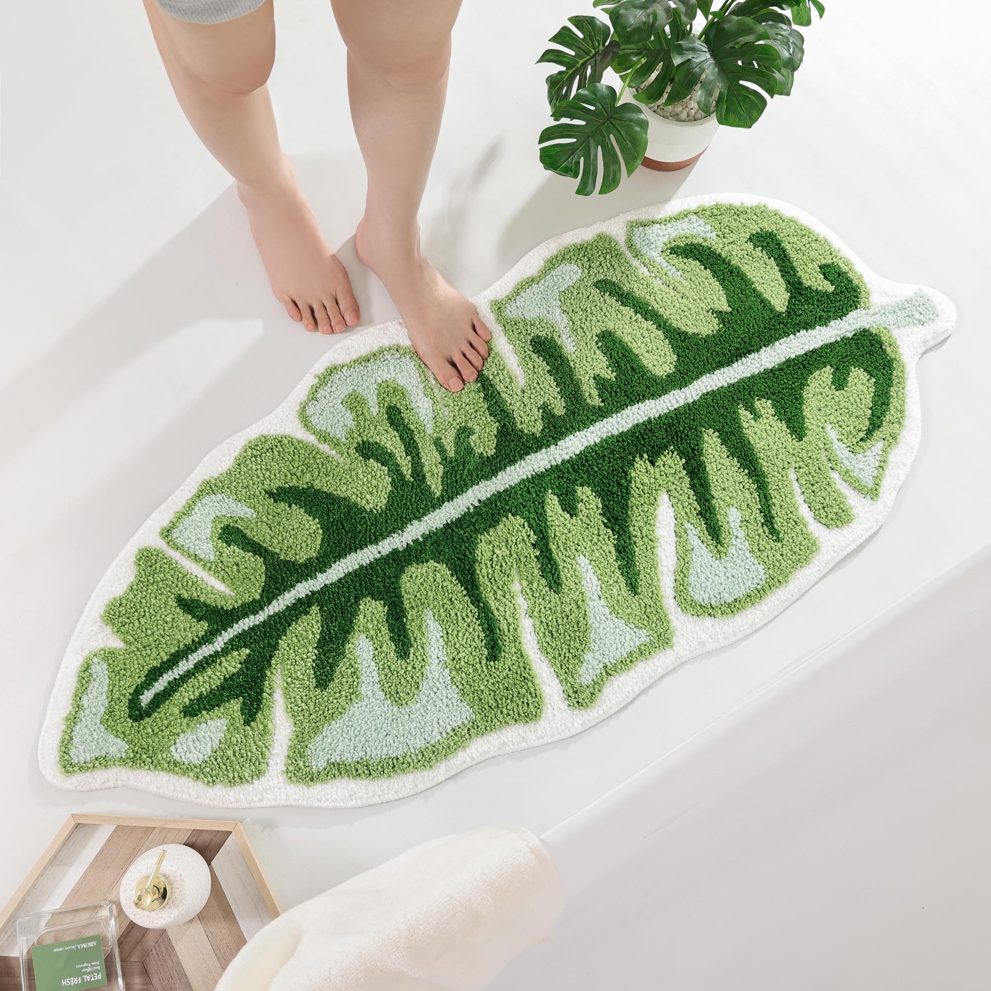 Panstar Green Leaf Bath Mat, Large Banana Leaf Plant Bathroom Runner Rug Non Slip Absorbent Cute Palm Shaped Bathtub Rug Bathroo