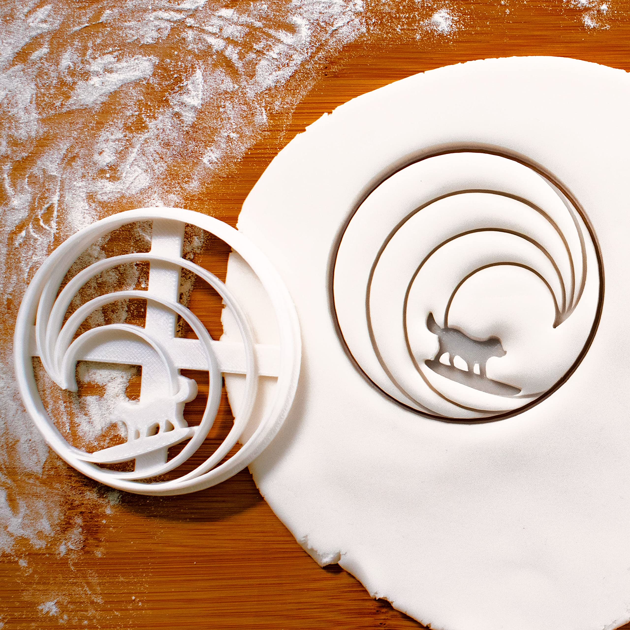 Surfer Dog Cookie Cutter, 1 Piece - Bakerlogy