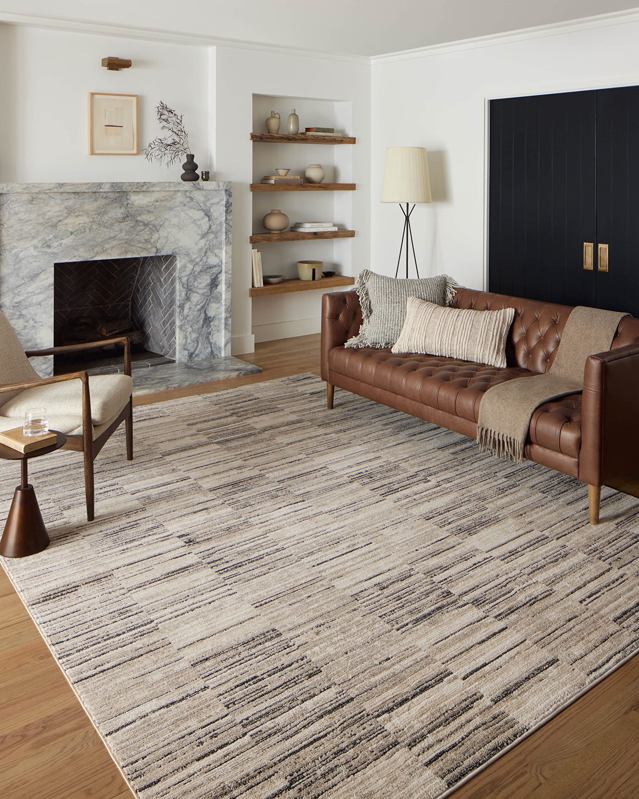 Loloi II Darby Collection DAR-01 Charcoal/Sand 2-7 x 4 Accent Rug
