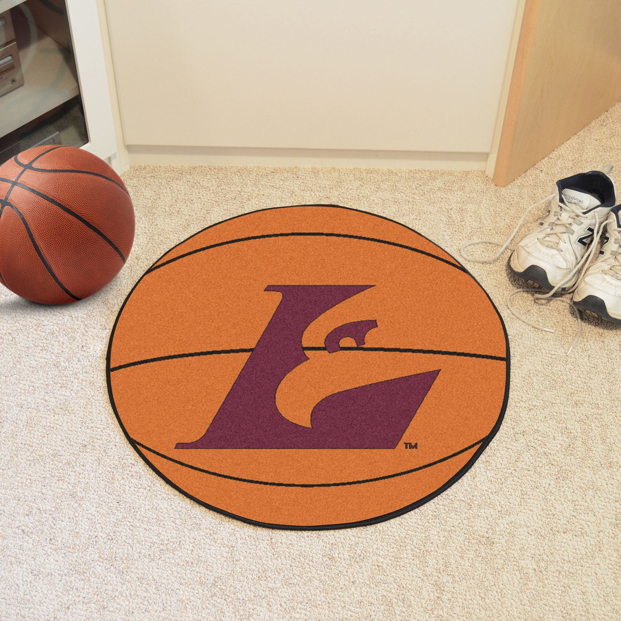 University of Wisconsin-La Crosse Basketball Rug - 27in. Diameter