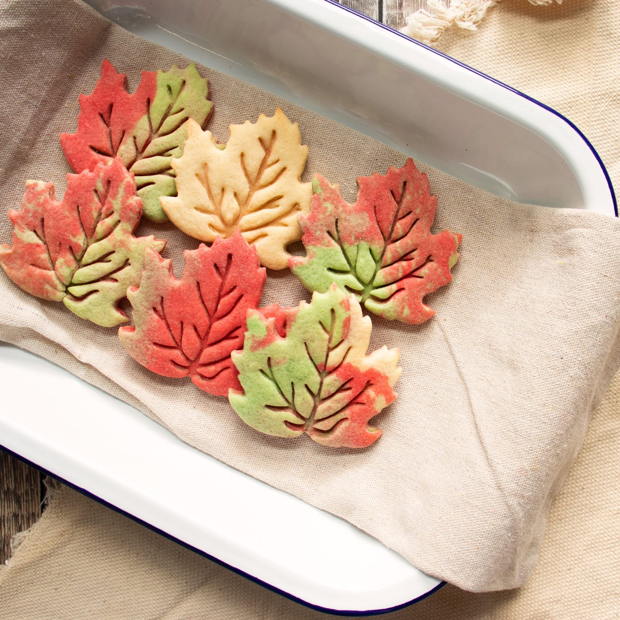 Maple Leaf Cookie Cutter, 1 Piece - Bakerlogy