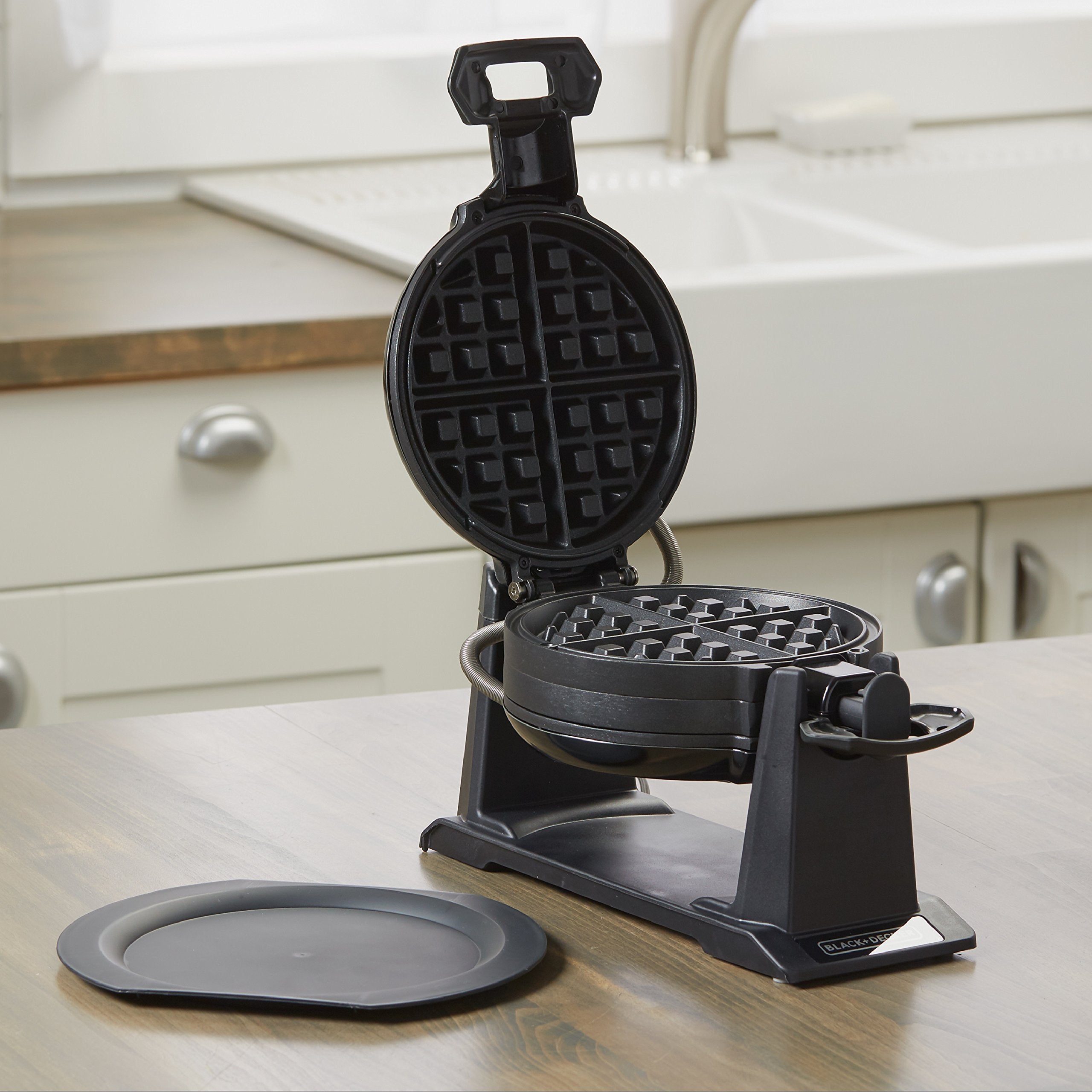 Black+Decker Rotating Waffle Maker, Black, Wmd200B